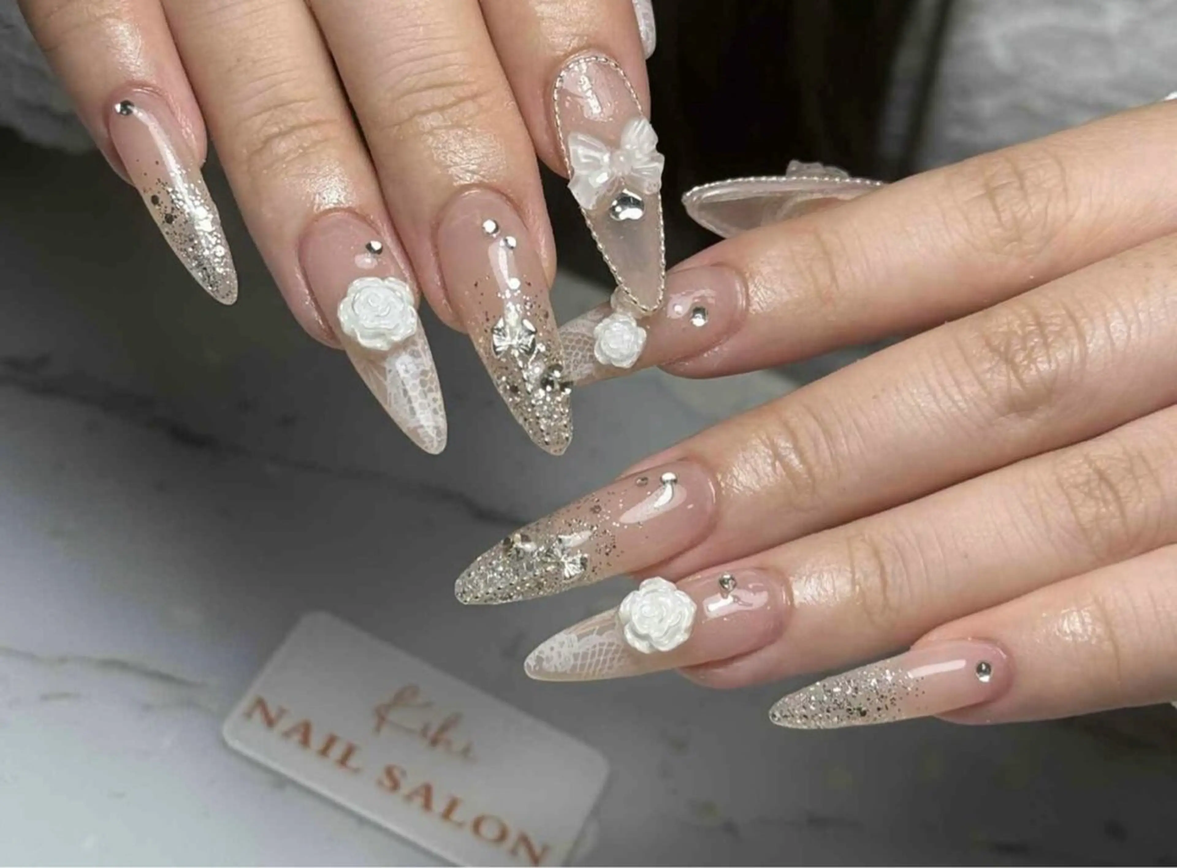 ネイル アートネイル ジェルネイル キラキラネイル 韓国ネイル スカルプネイル ハンドネイル 清水 ユナのネイルデザイン