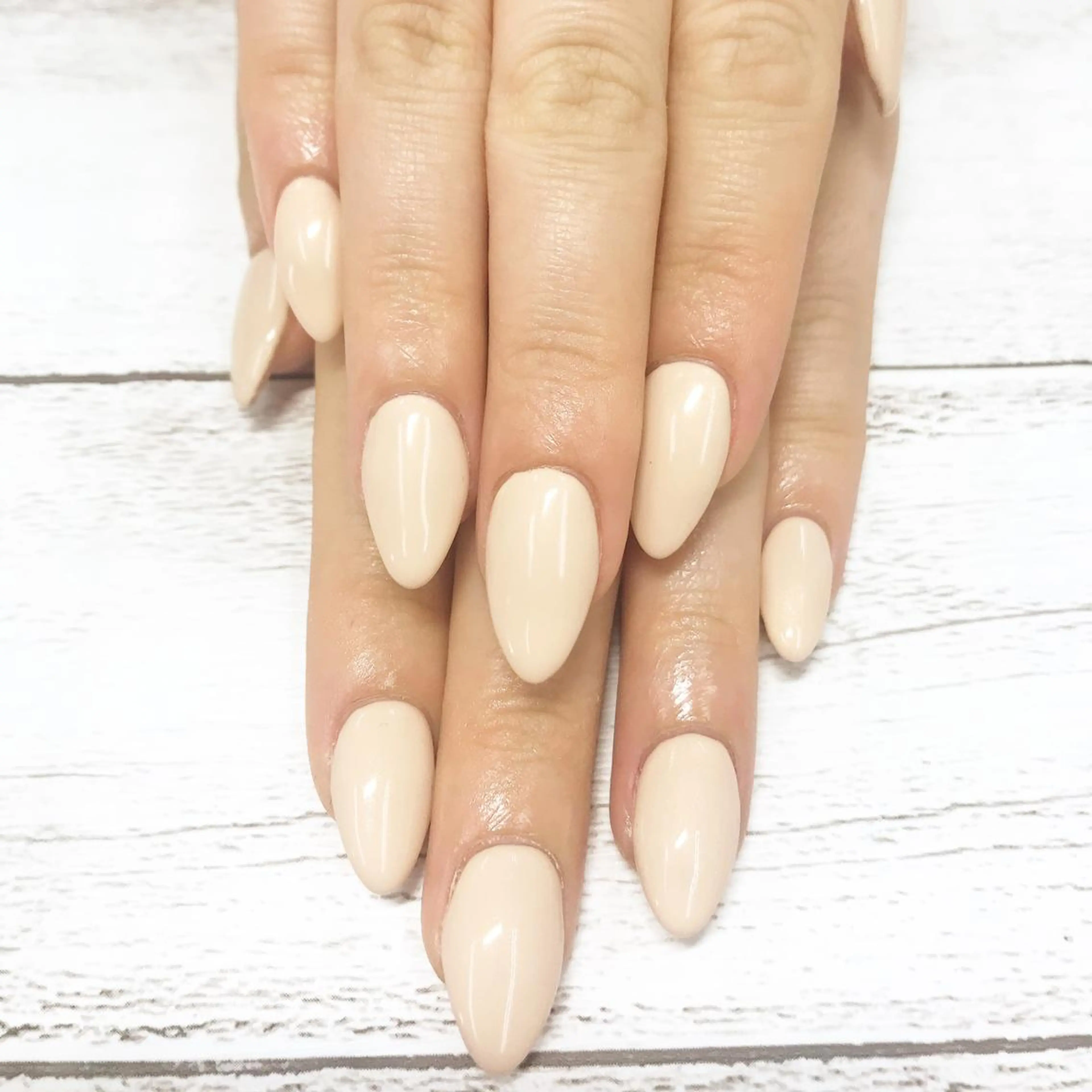 ネイル リラネイル Aikenのネイルデザイン