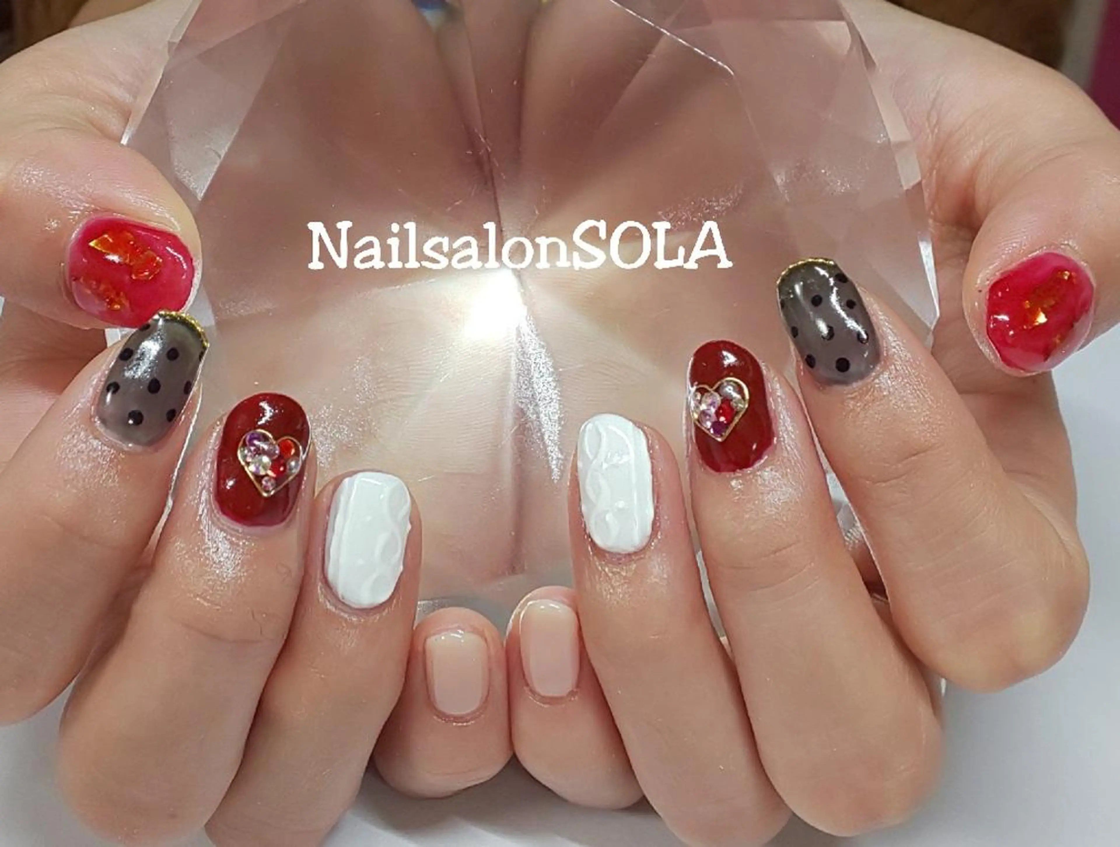 ネイル ボルドー ハート キラキラネイル ハンドネイル 田代 夏子のネイルデザイン