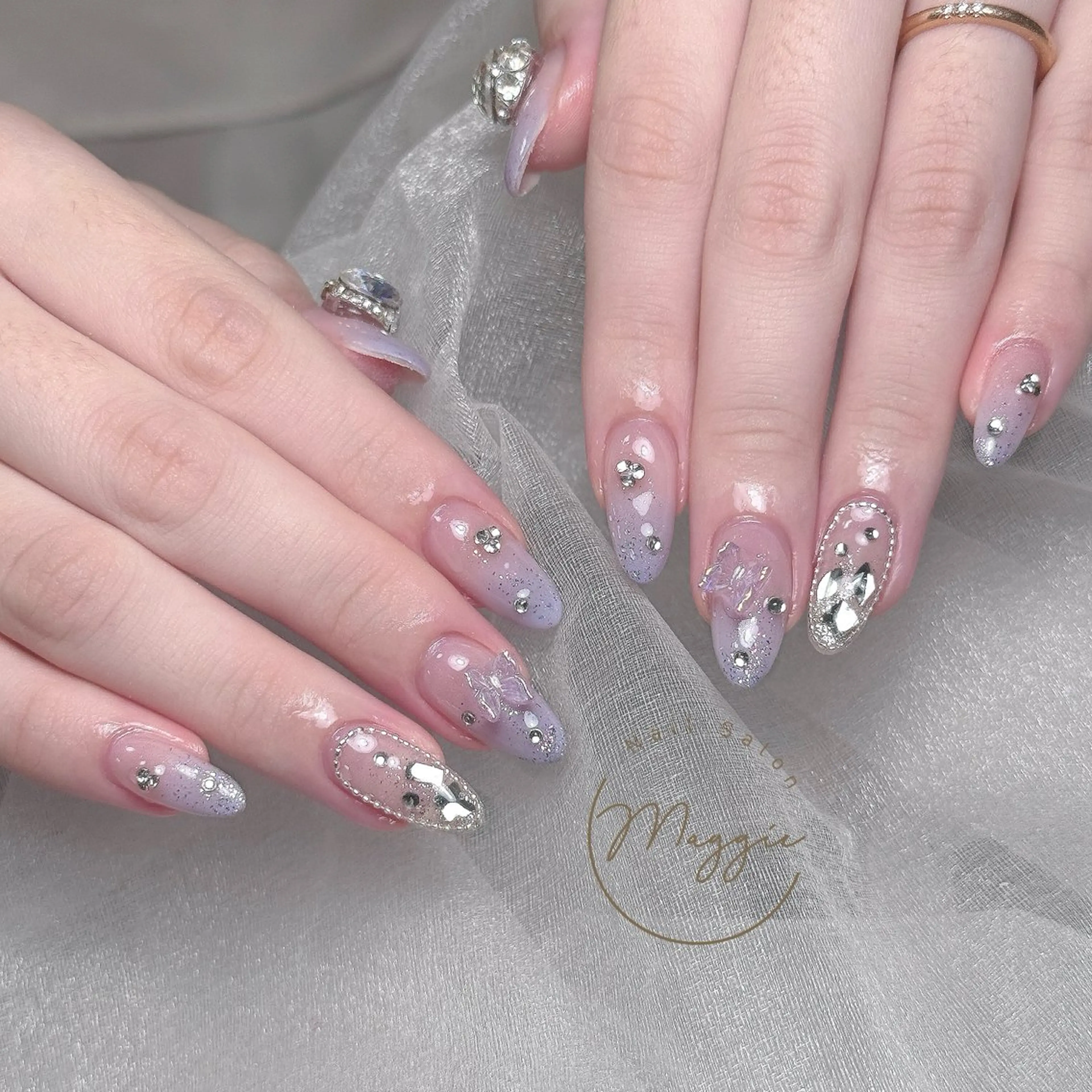 ネイル Maggie Nail🦩のネイルデザイン