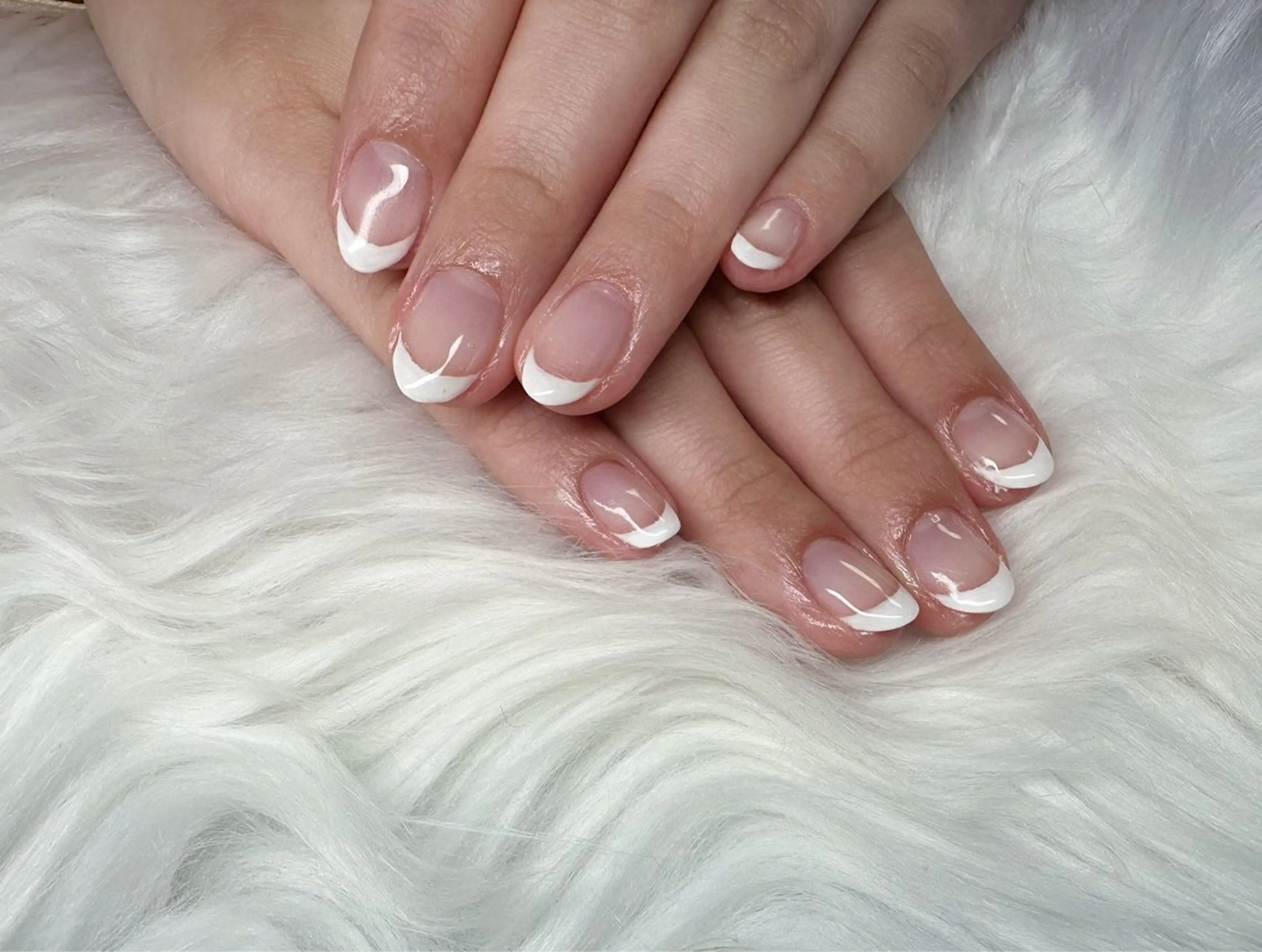 ネイル フレンチネイル ハンドネイル touma Rinaのネイルデザイン