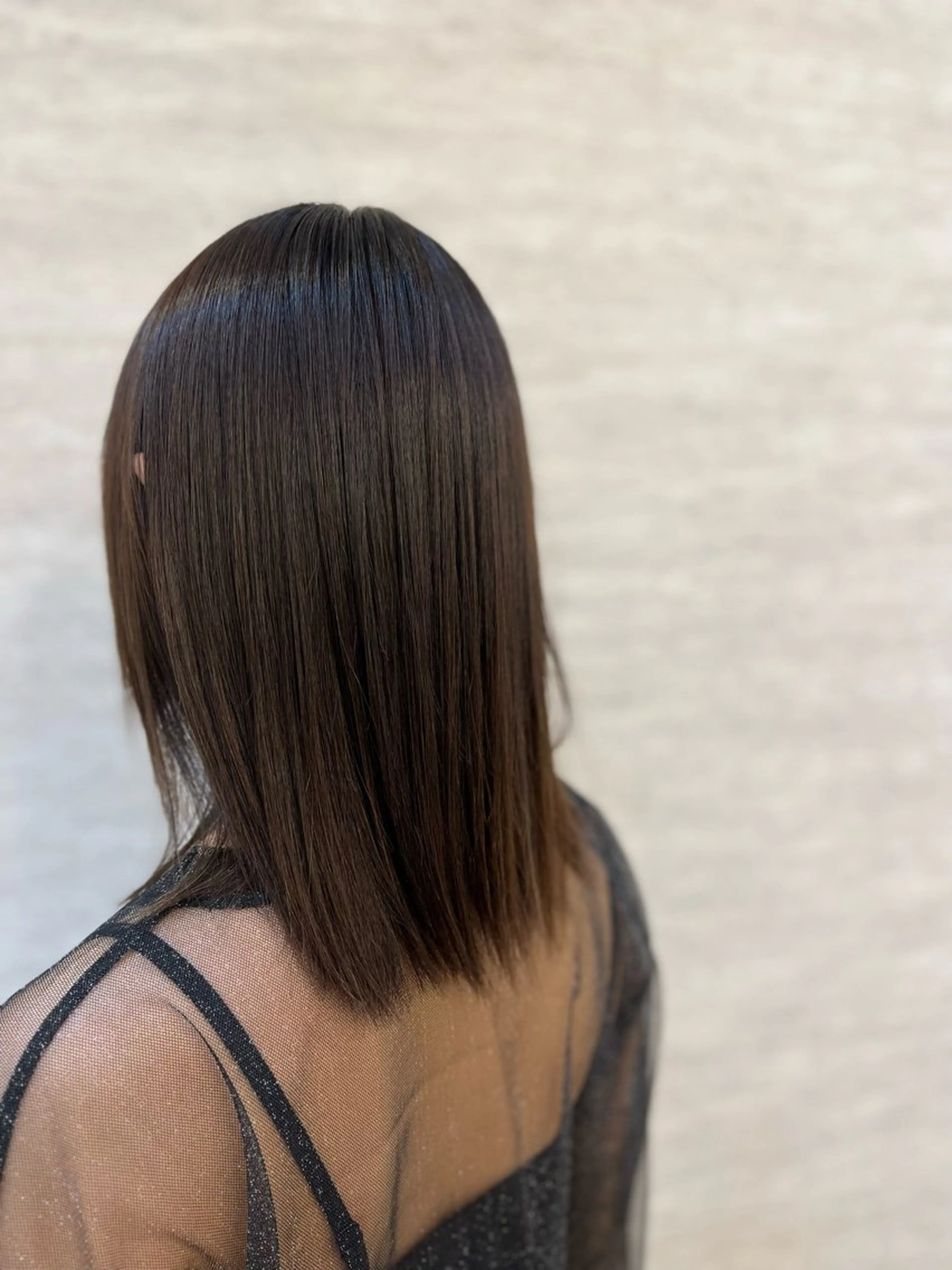 セミロング 縮毛矯正 "今"だけでない美髪 KOTOMIのヘアスタイル