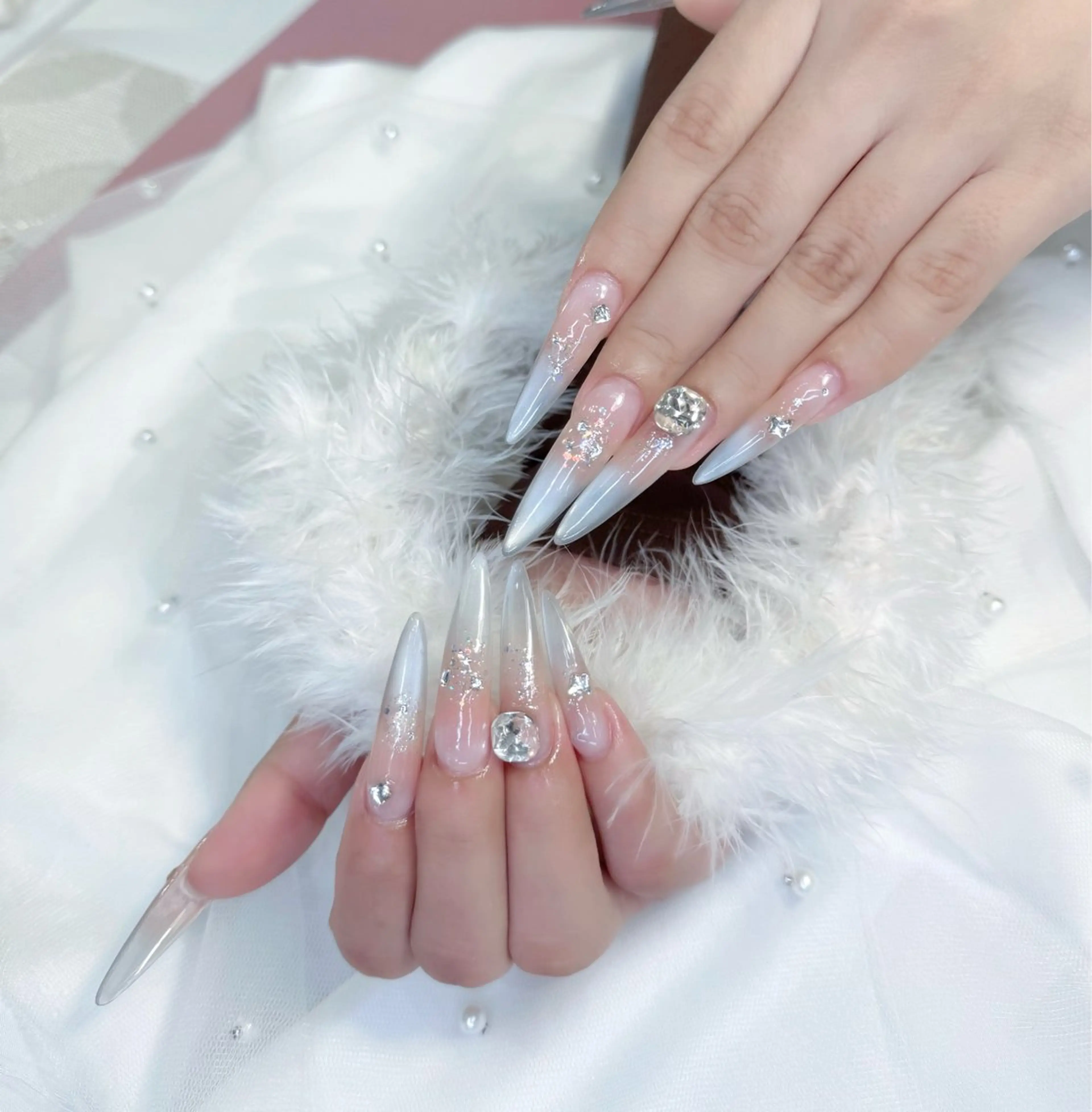 ロング ハンドネイル Chann Channのネイルデザイン