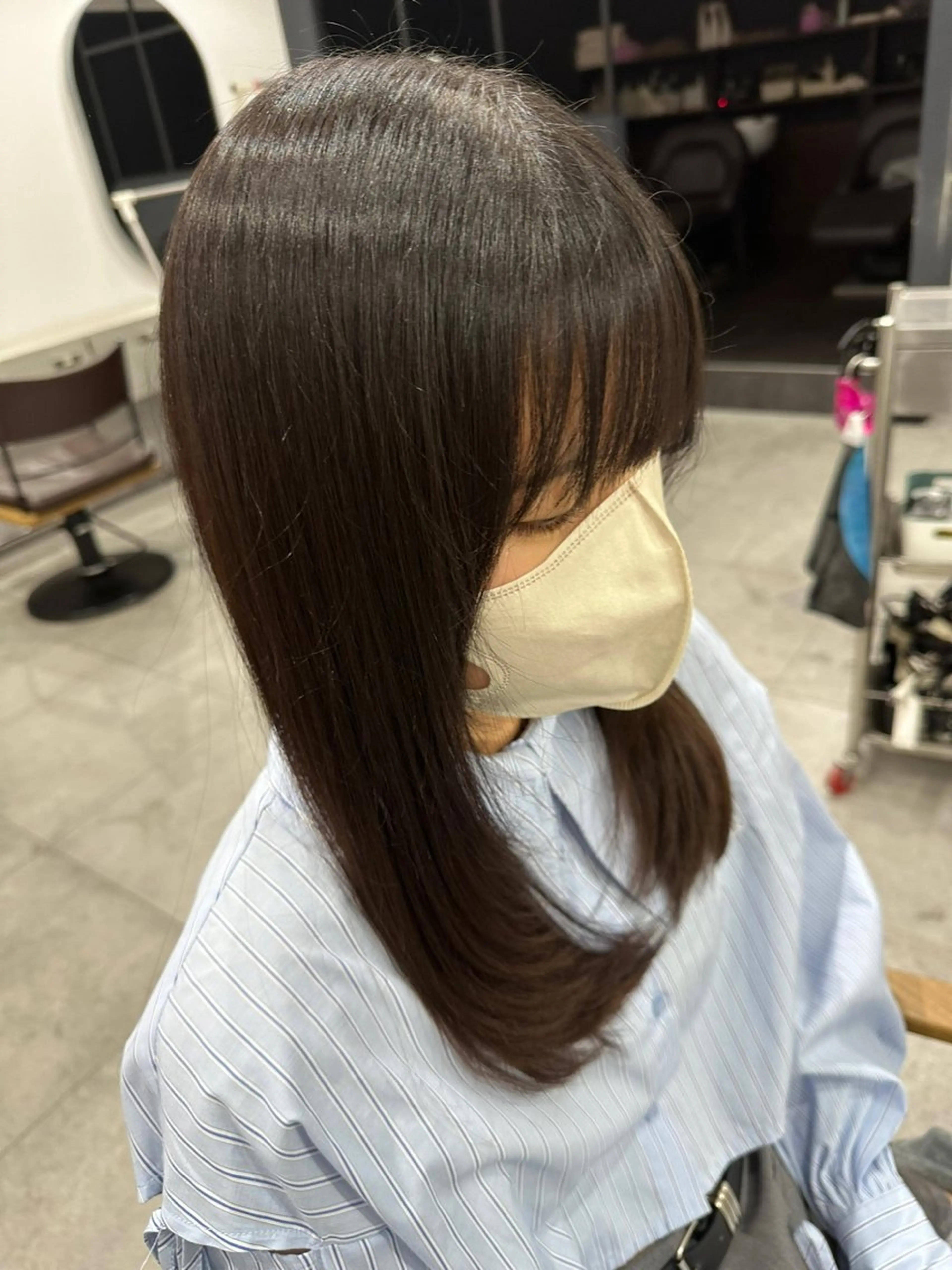 ロング シガ ミクトのヘアスタイル