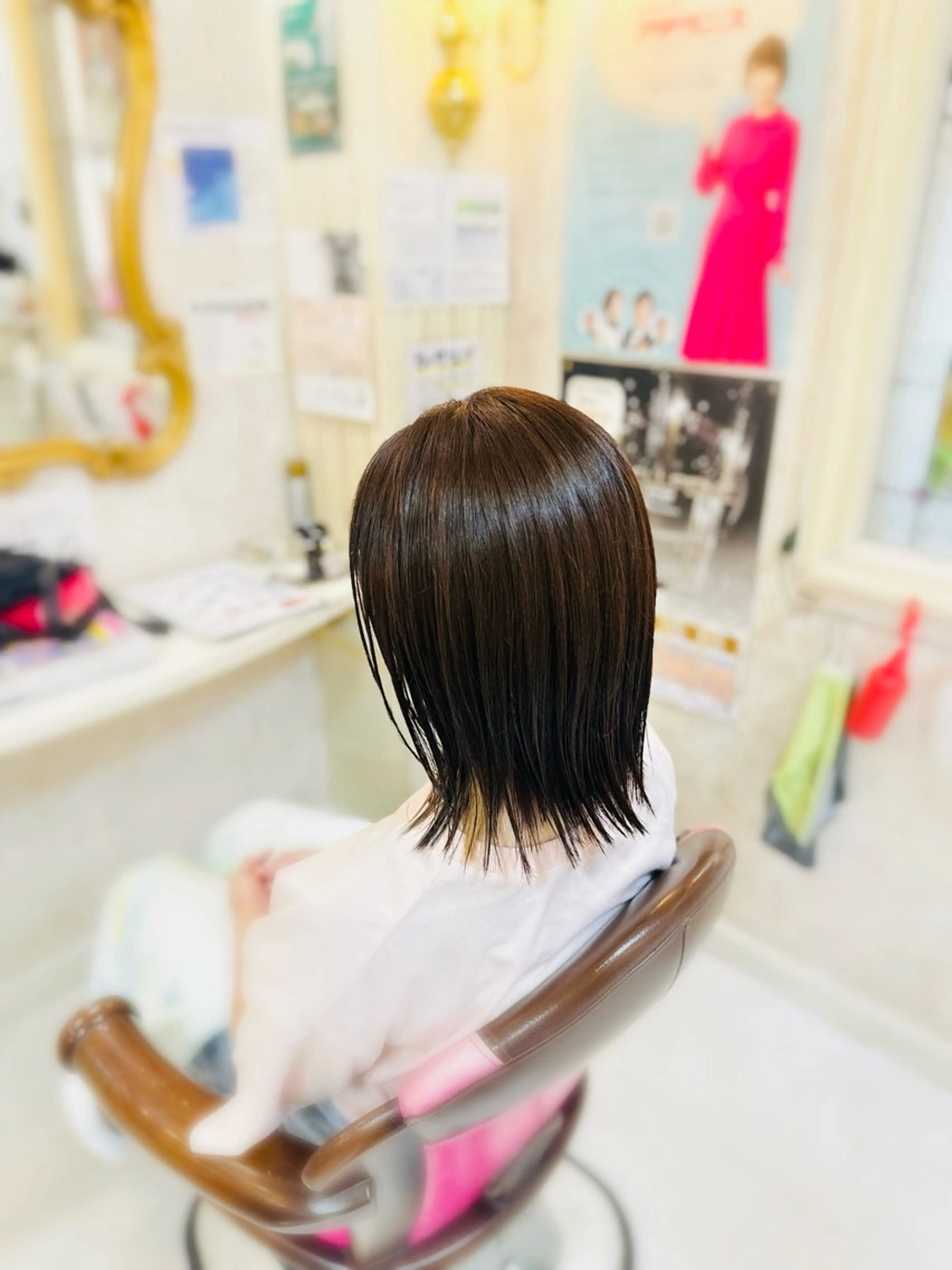 ミディアム 切りっぱなしボブ ボブ カット 菅沼 美咲のヘアスタイル