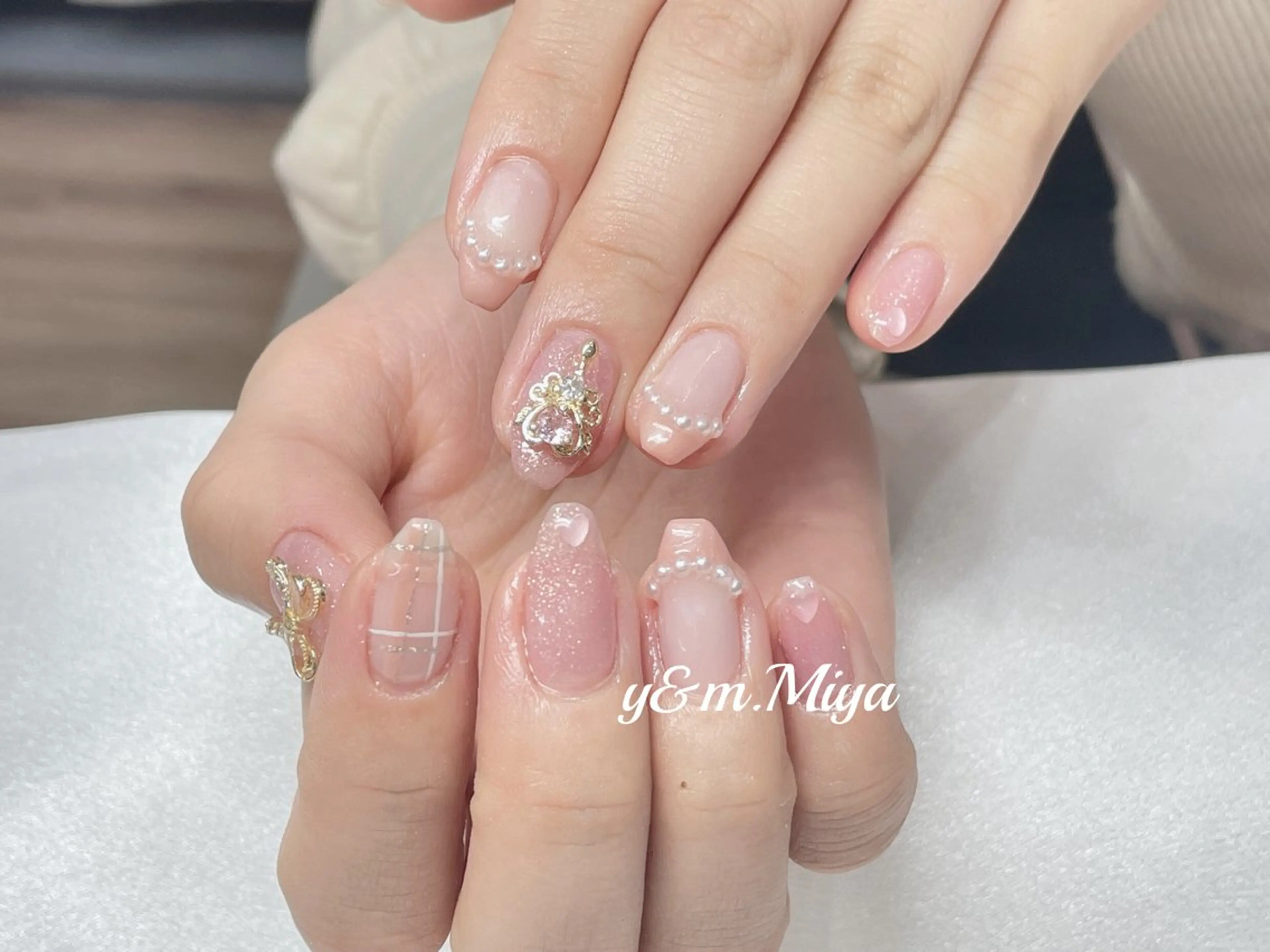 ネイル Ui_Amor (パラジェル)のネイルデザイン