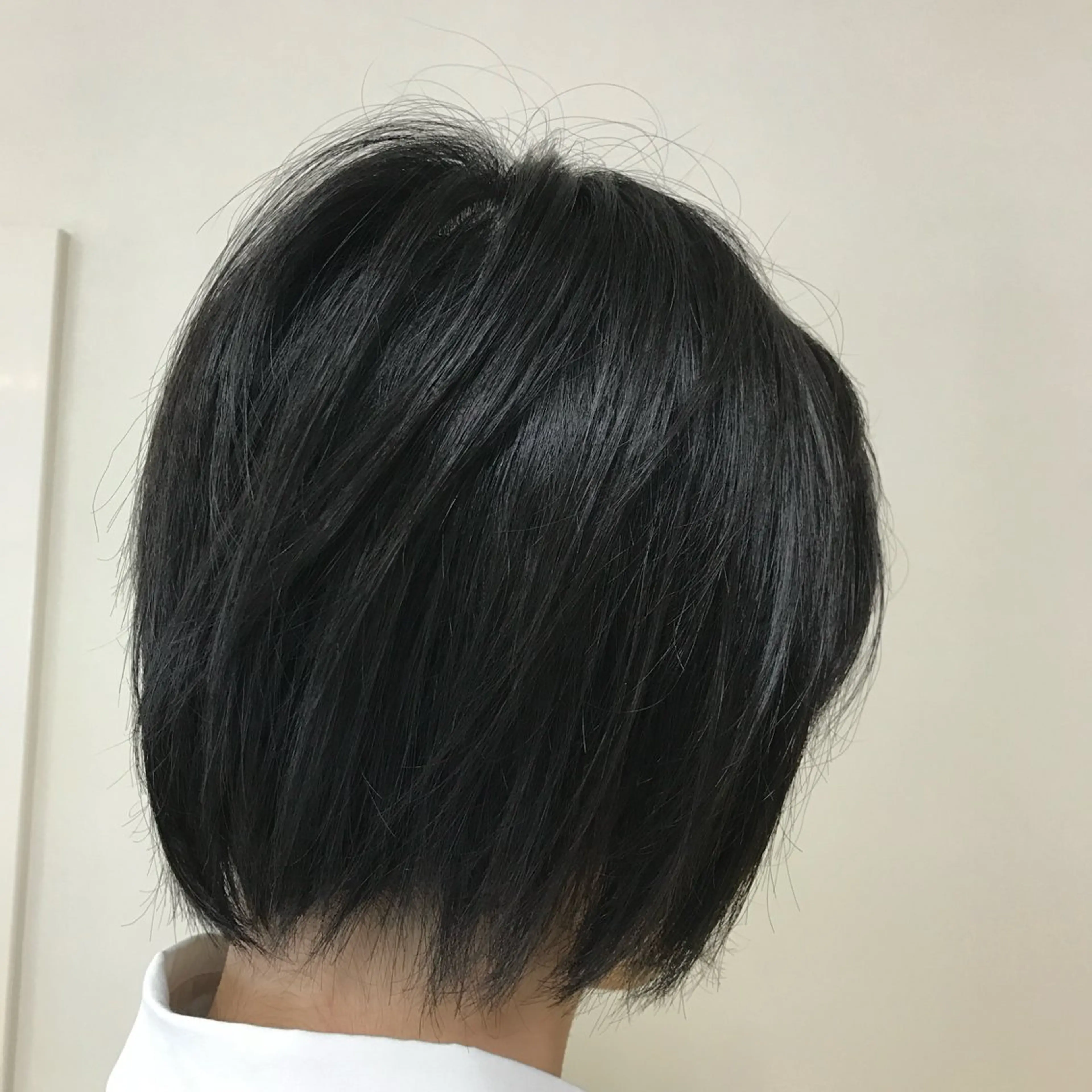ミディアム 横田 尚登のヘアスタイル