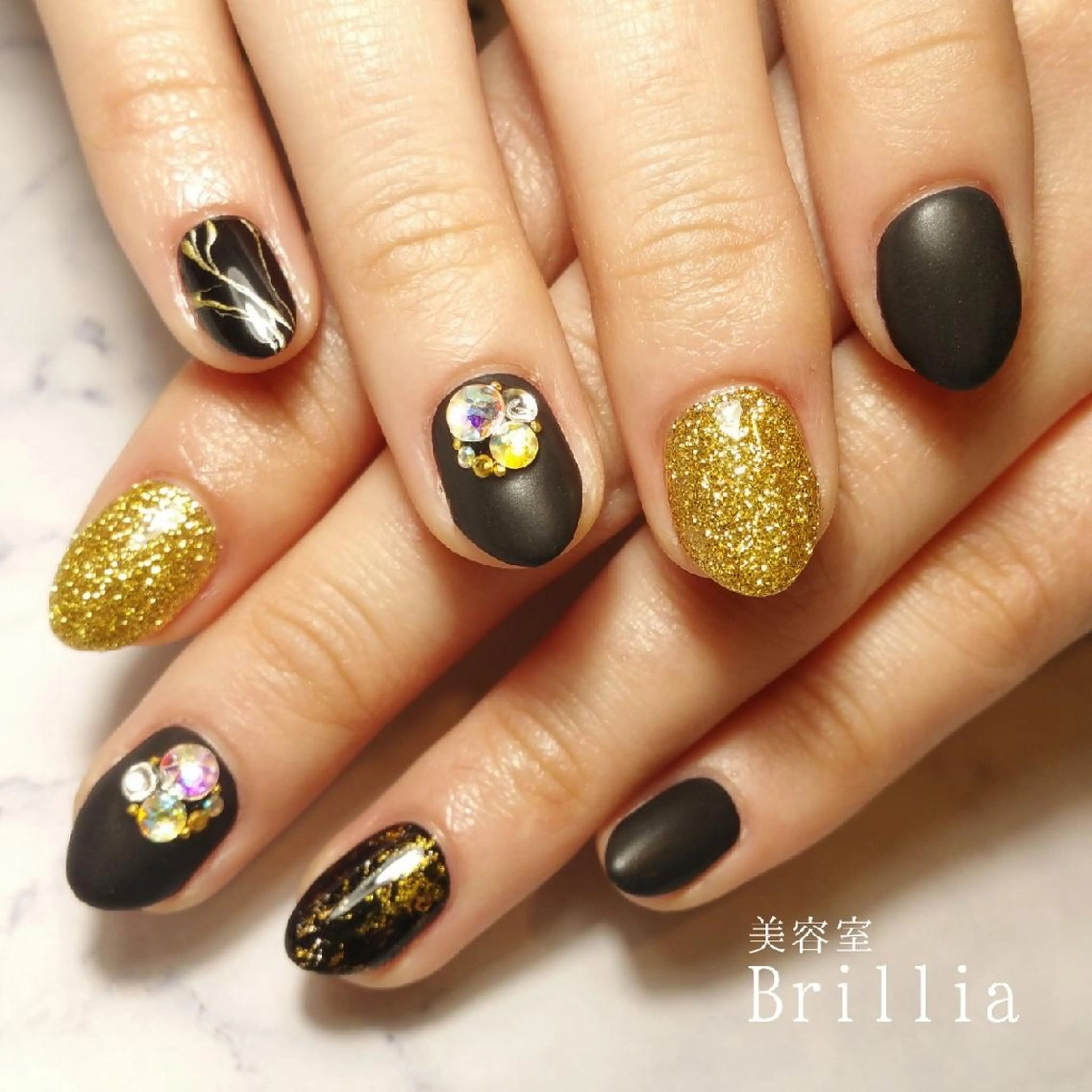 ネイル ハンドネイル 柴田 彩のネイルデザイン