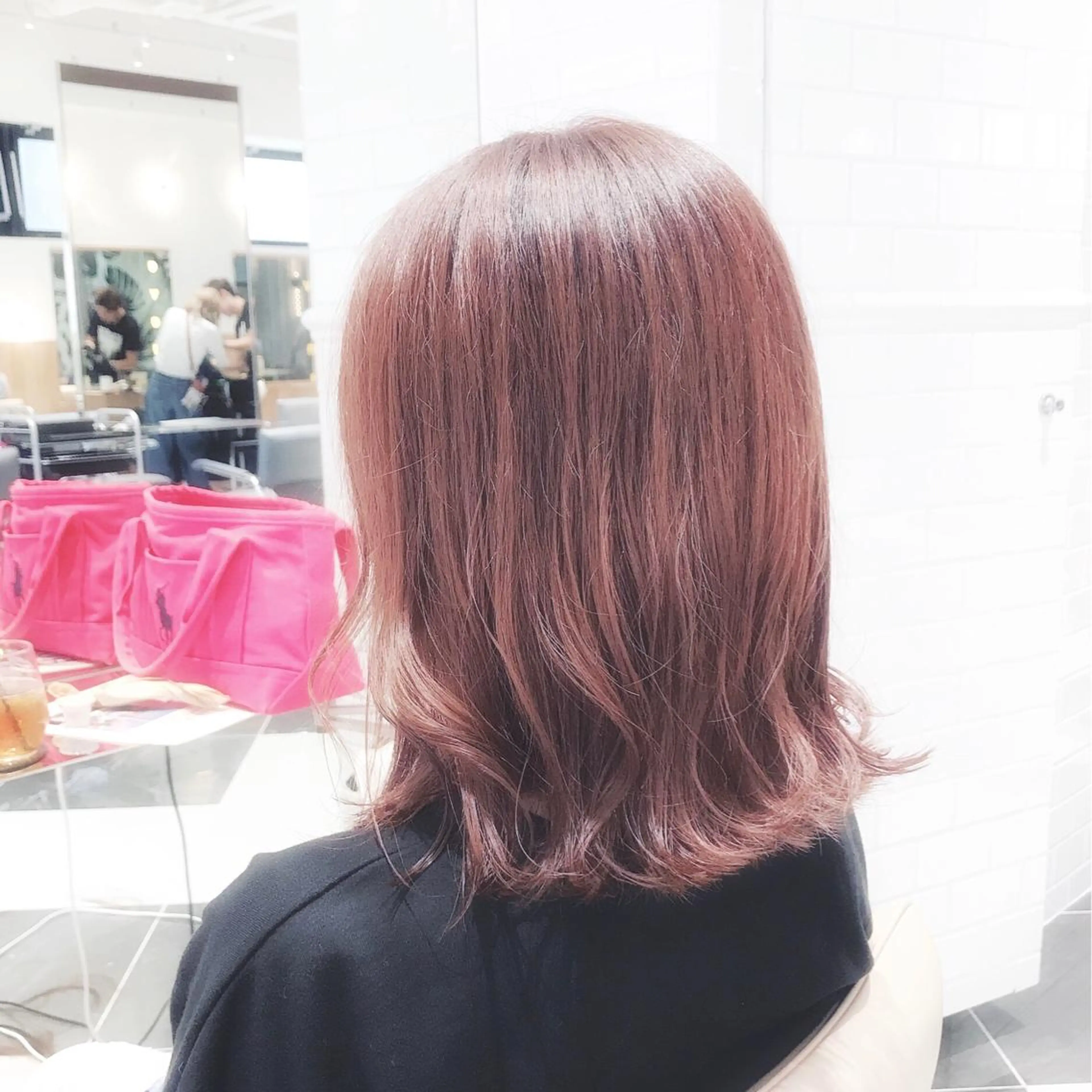 ミディアム カラー ブラウンカラー イルミナカラー ピンクカラー ピンクブラウン カット ヘアカラー トリートメント ボブ/ハイトーン 福生Radix 下田のヘアスタイル