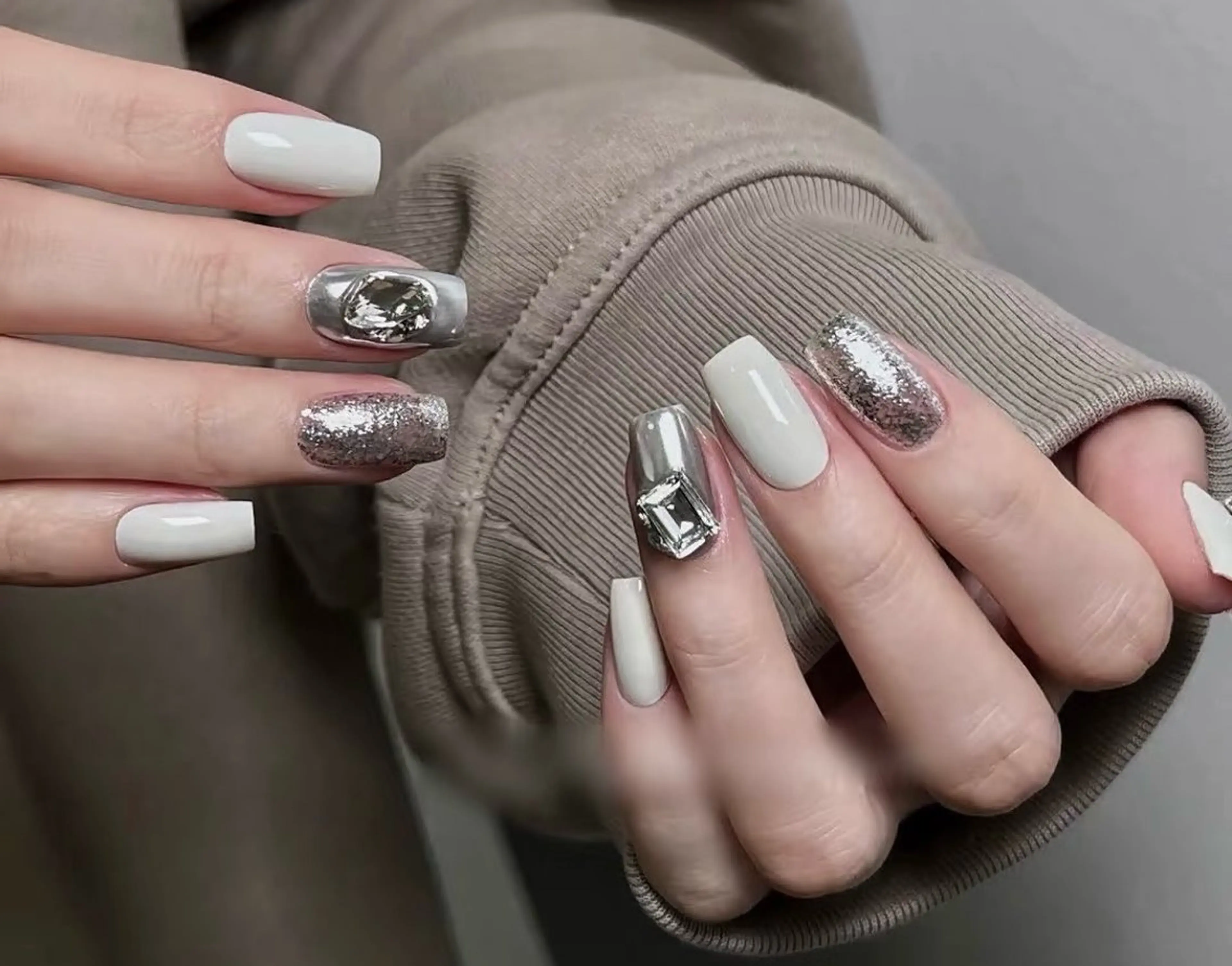 ネイル 高木 維麗絲のネイルデザイン