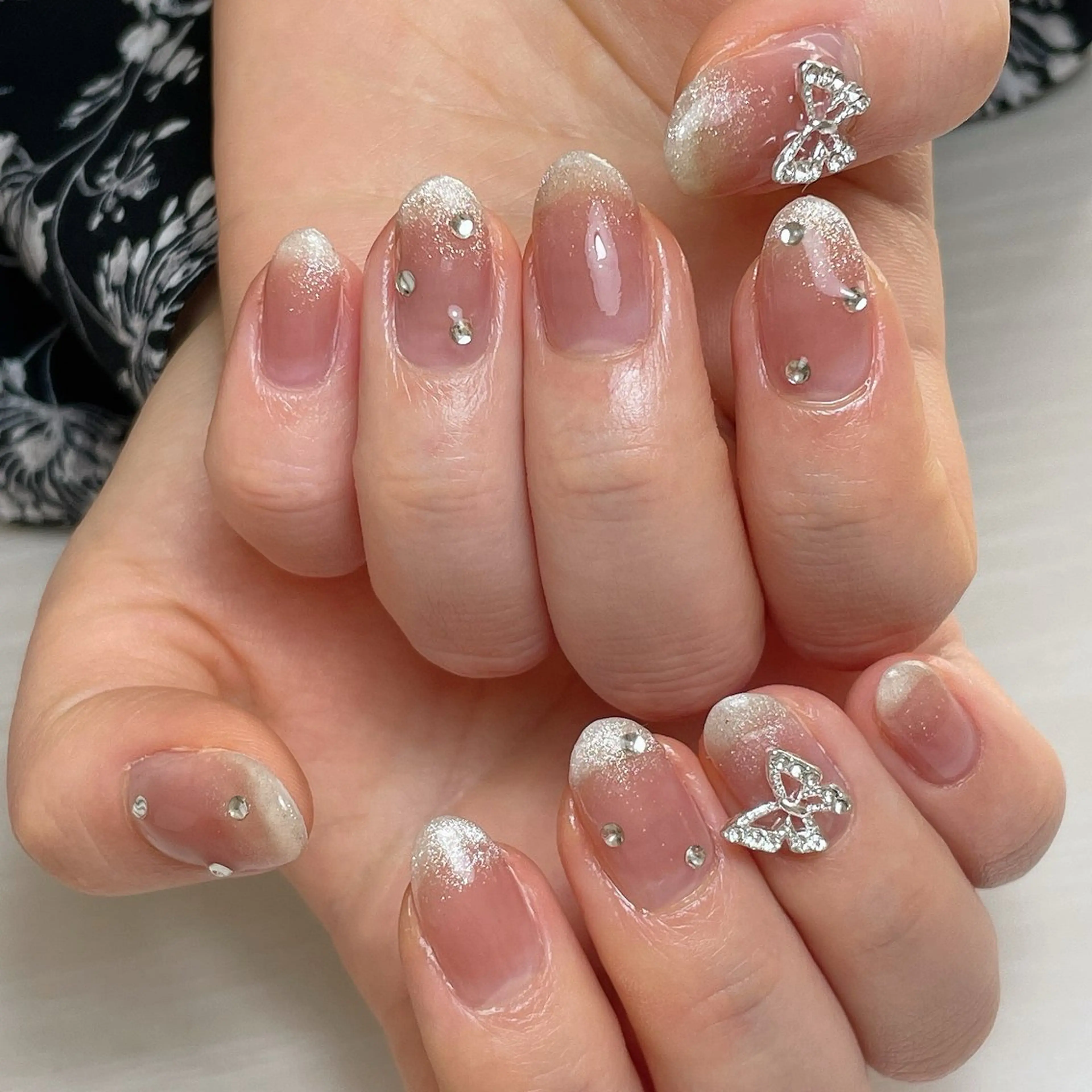 ネイル 持ち込み ハンドネイル amulet TOMOMIのネイルデザイン