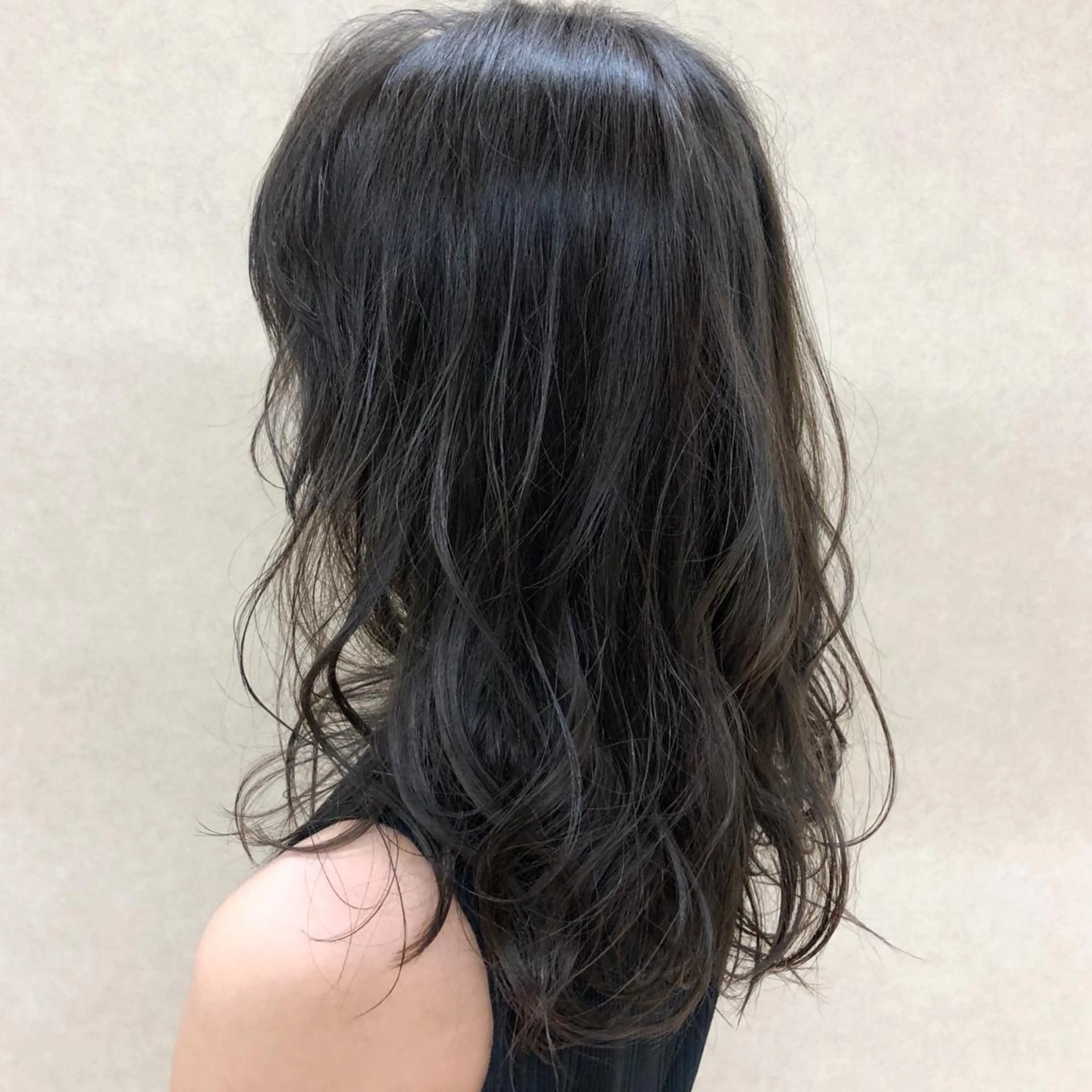 ミディアム レイヤーカット／ 髪質改善✨山中優のヘアスタイル