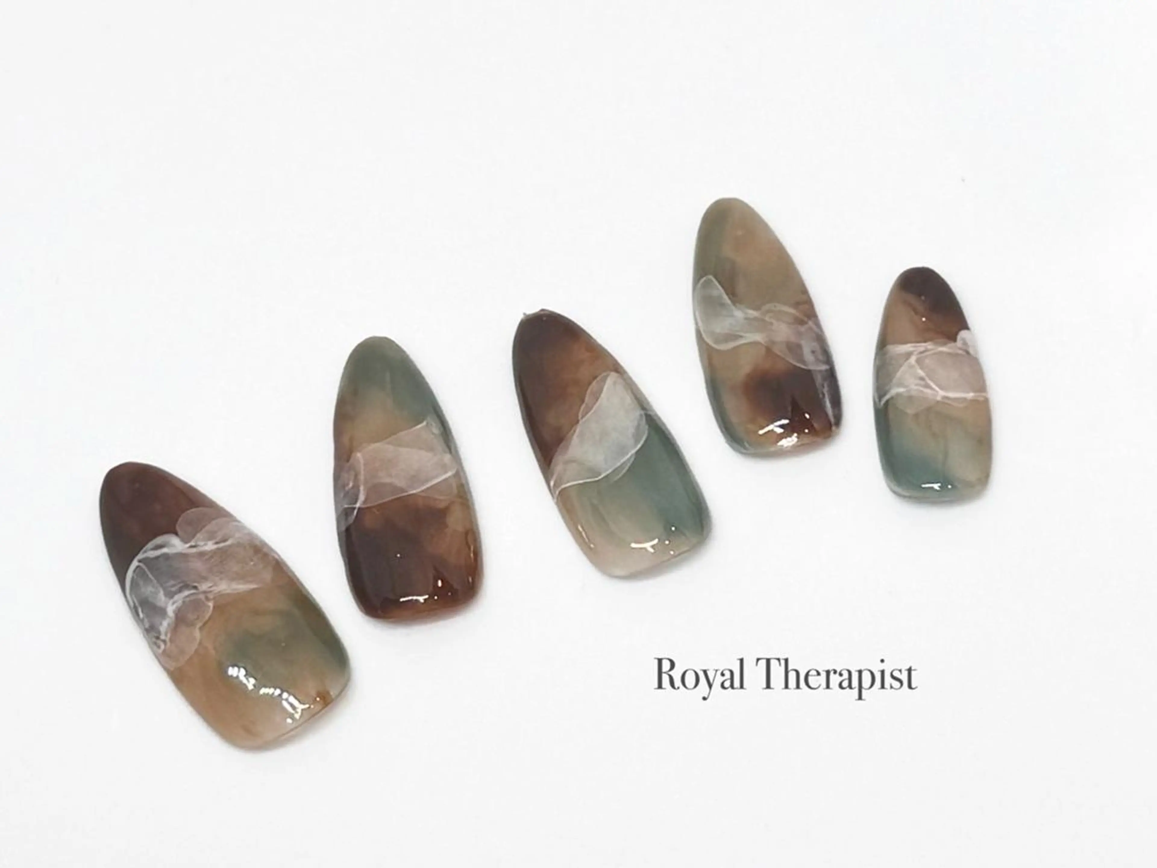 ネイル 長さ出し フラッシュネイル フットネイル フレンチネイル ジェルネイル ハンドネイル 【山岡】 ロイヤル•セラピストのネイルデザイン