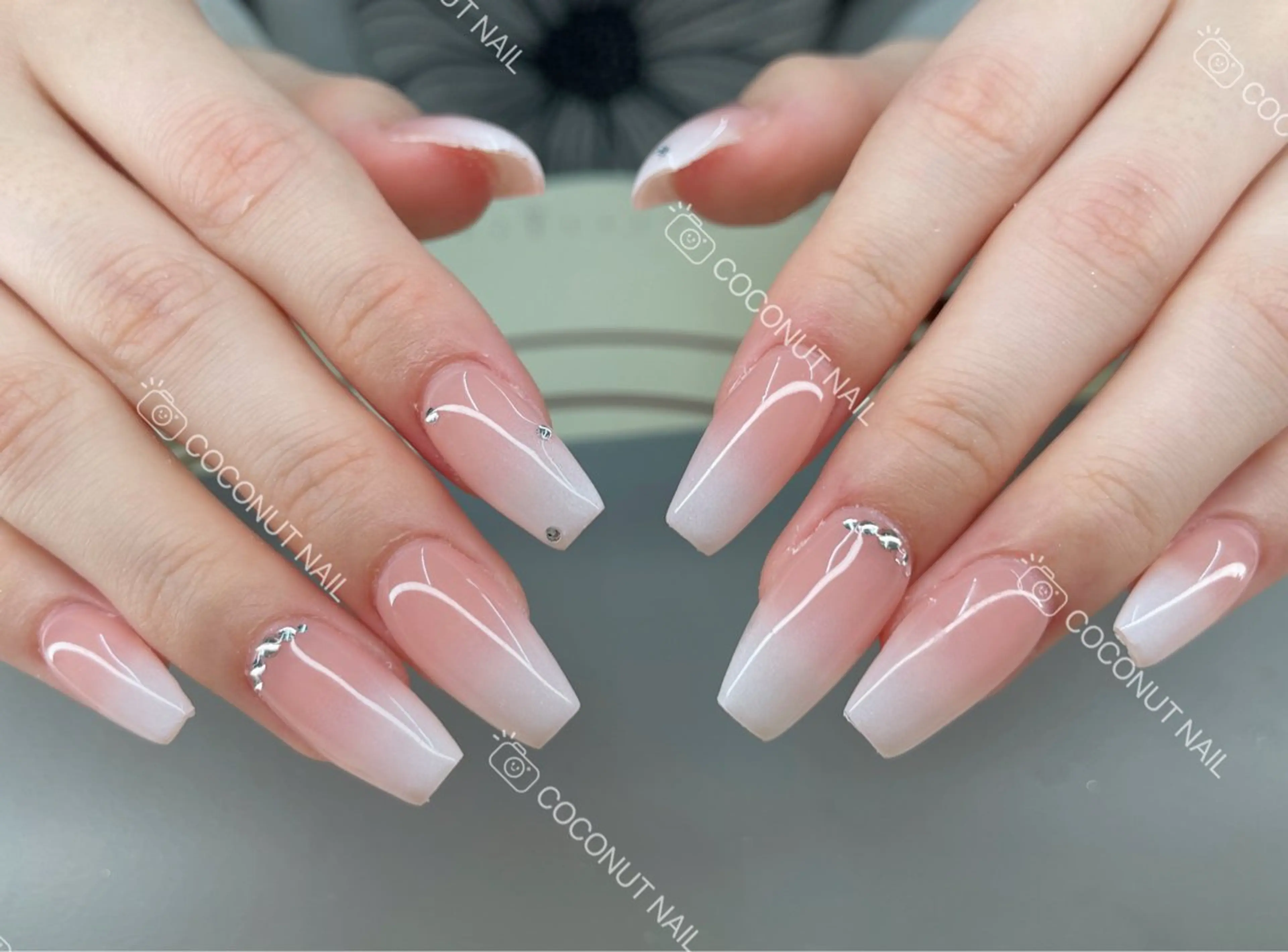 ネイル ハンドネイル 神田 ココナッツのネイルデザイン