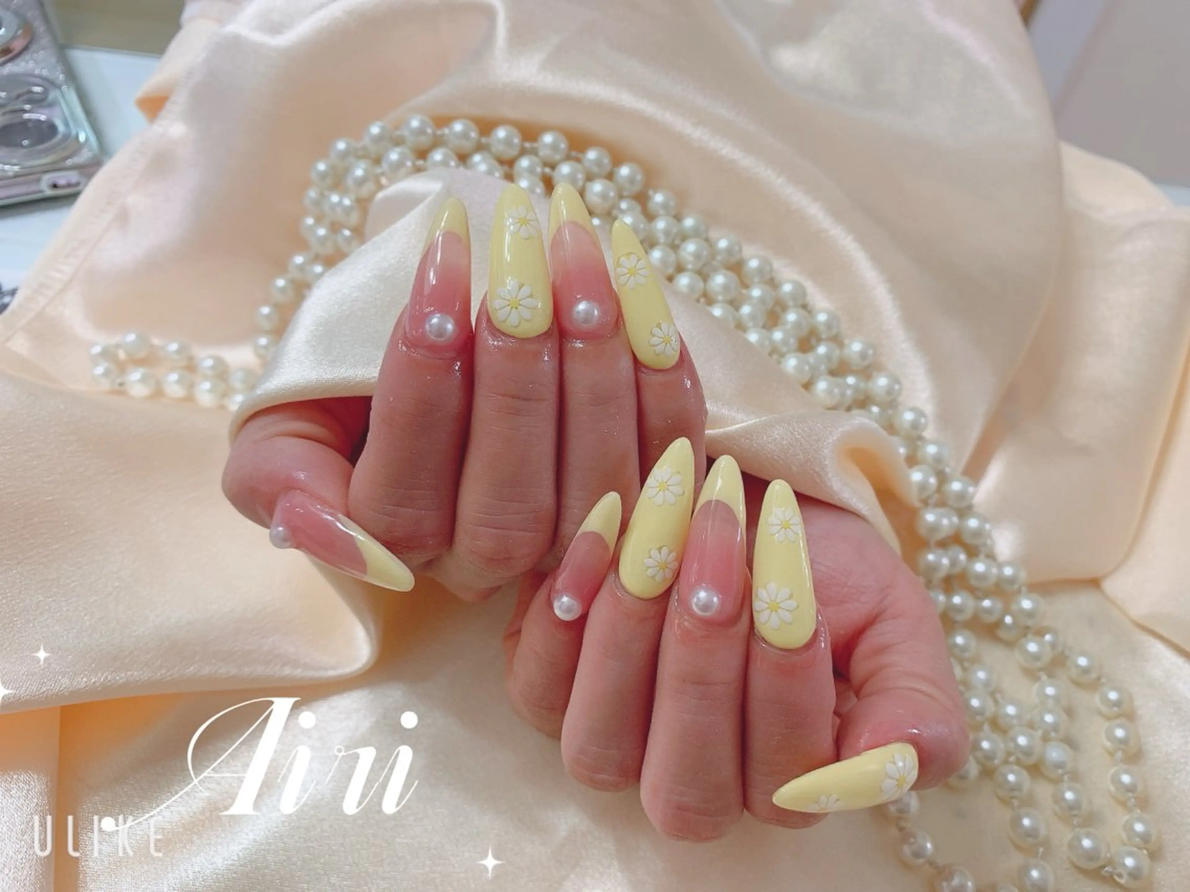 ネイル 桜ネイル フットネイル ジェルネイル ラメ(グリッター) ラメグラデーション ハンドネイル ネイルサロンAiri 長さ出し·シンプルのネイルデザイン