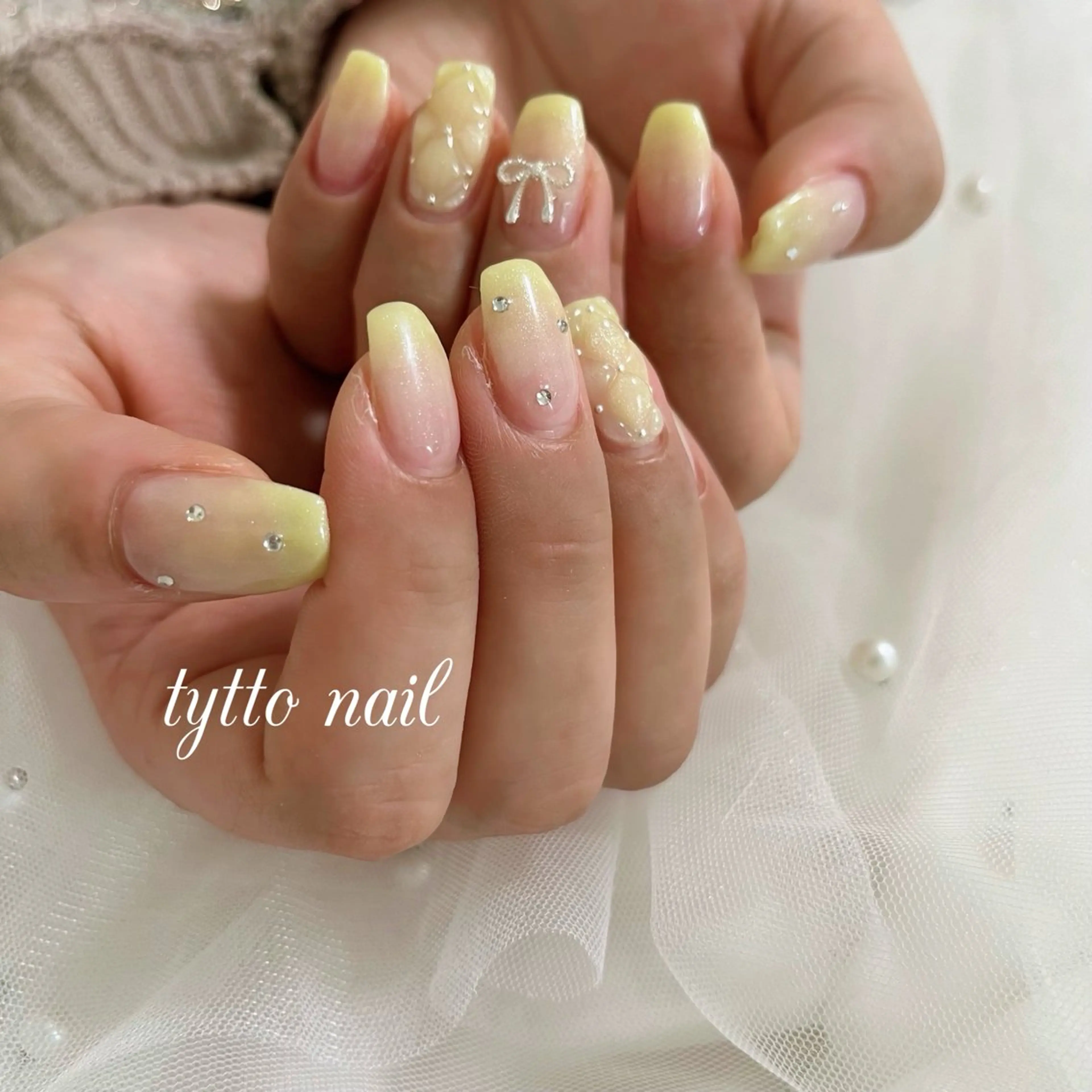 ネイル フレンチネイル ガーリー キラキラネイル オフィスネイル リボン ハンドネイル tytto nail ❤︎‪‪eri‪‪のネイルデザイン