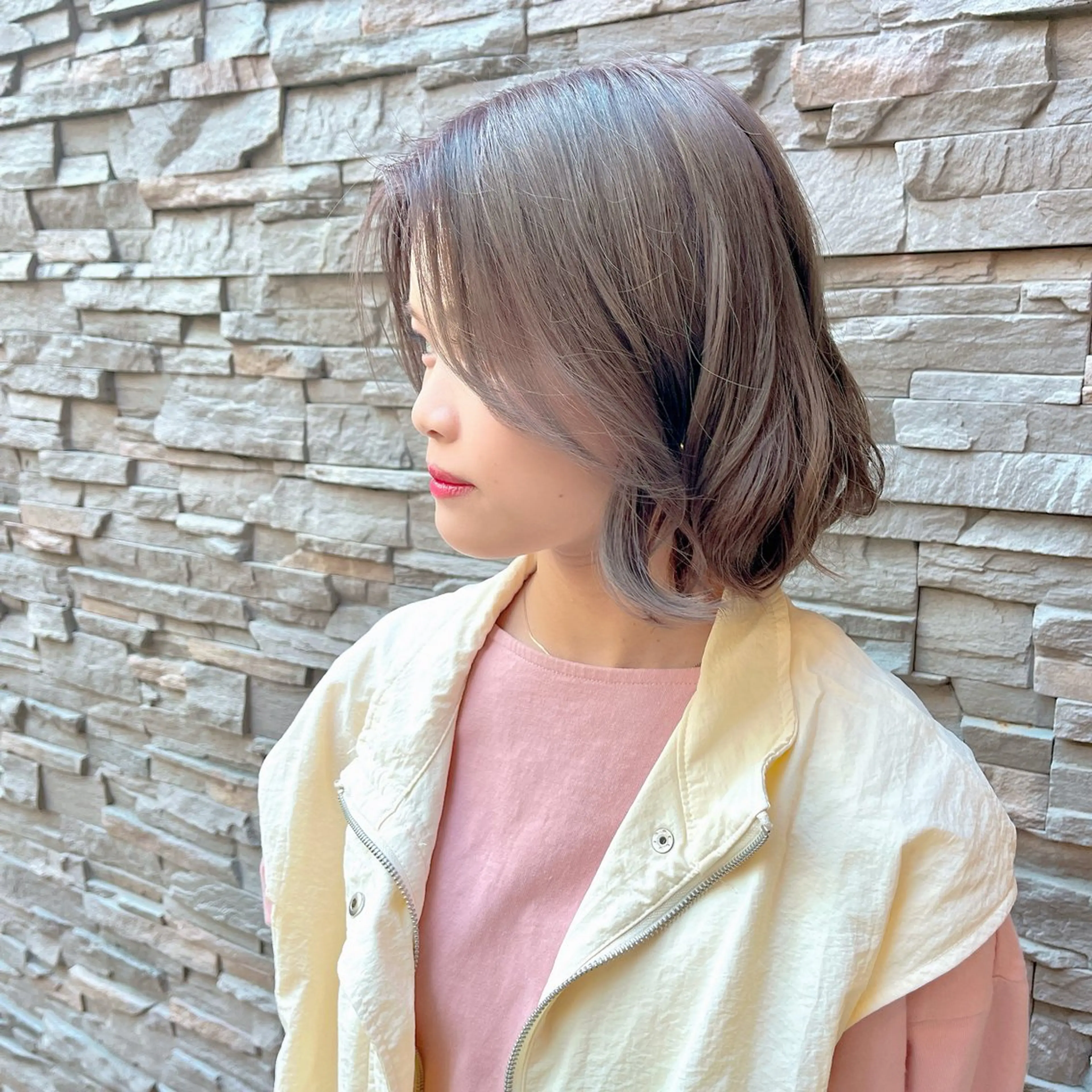 ショート ボブ GIEN 末吉 海斗のヘアスタイル