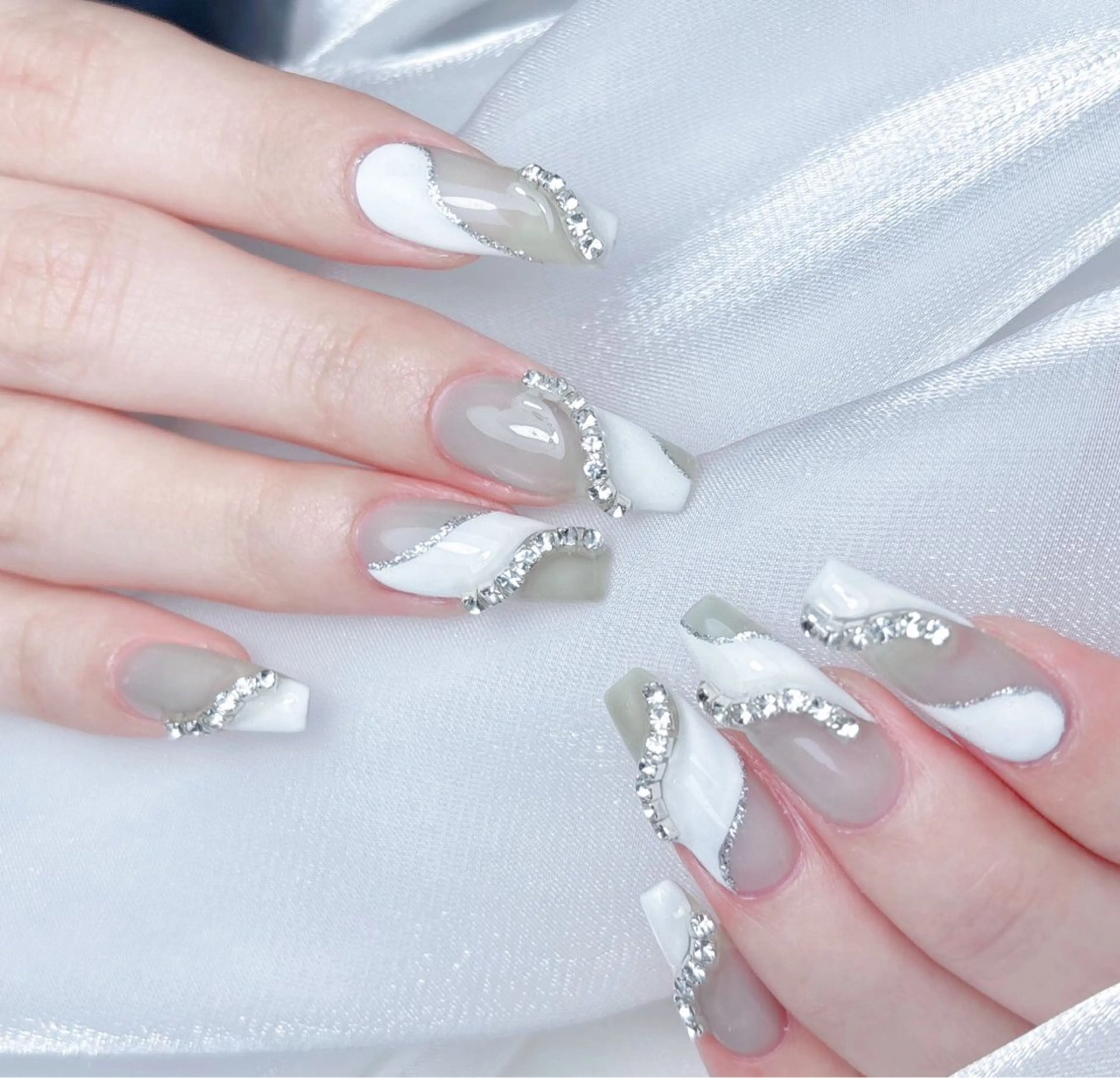 ネイル M🌷nail 長さだし専門店のネイルデザイン