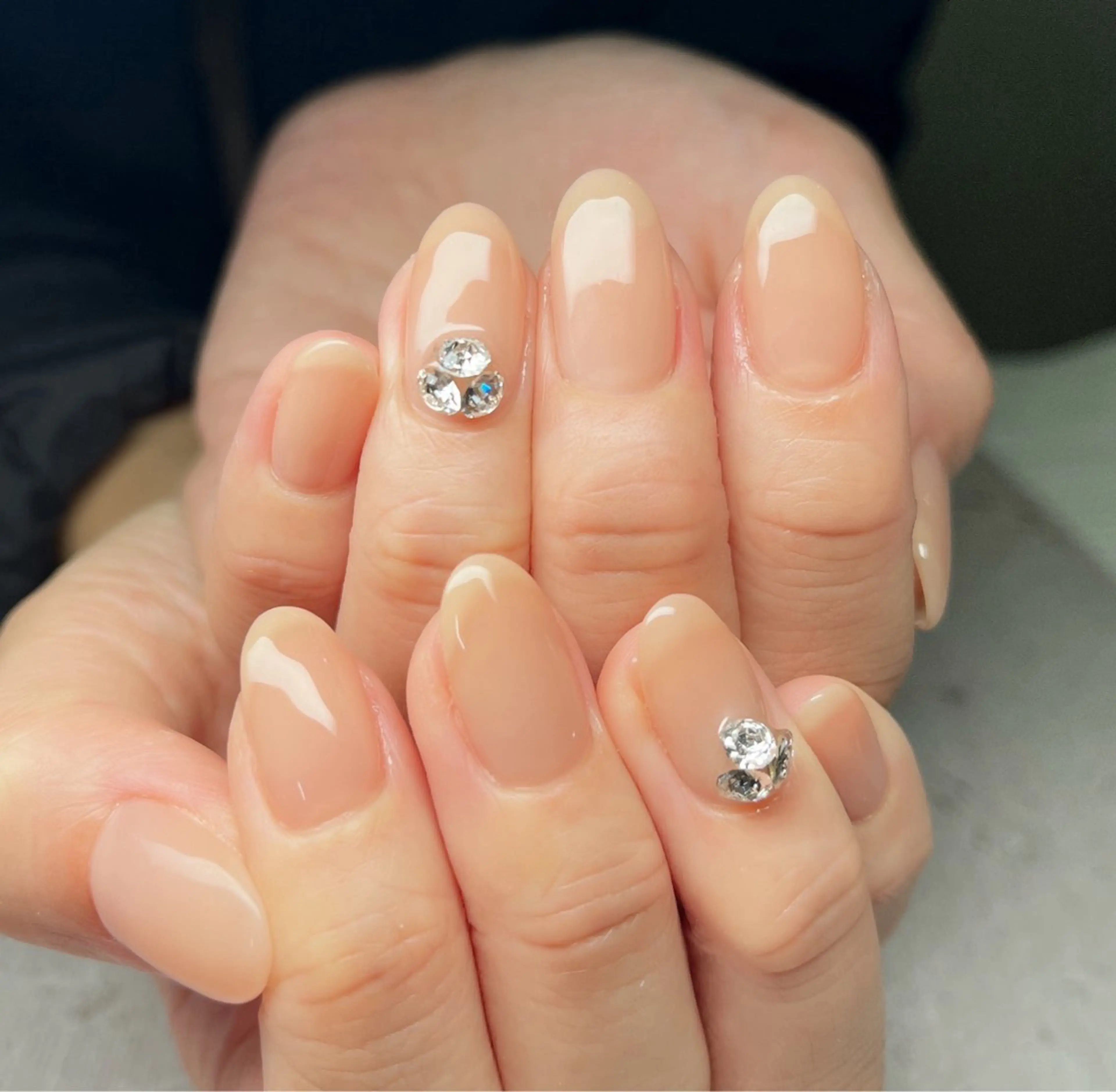 ネイル 持ち込み オフィスネイル ワンカラーネイル シンプルネイル 吉田  （ネイリスト）のネイルデザイン