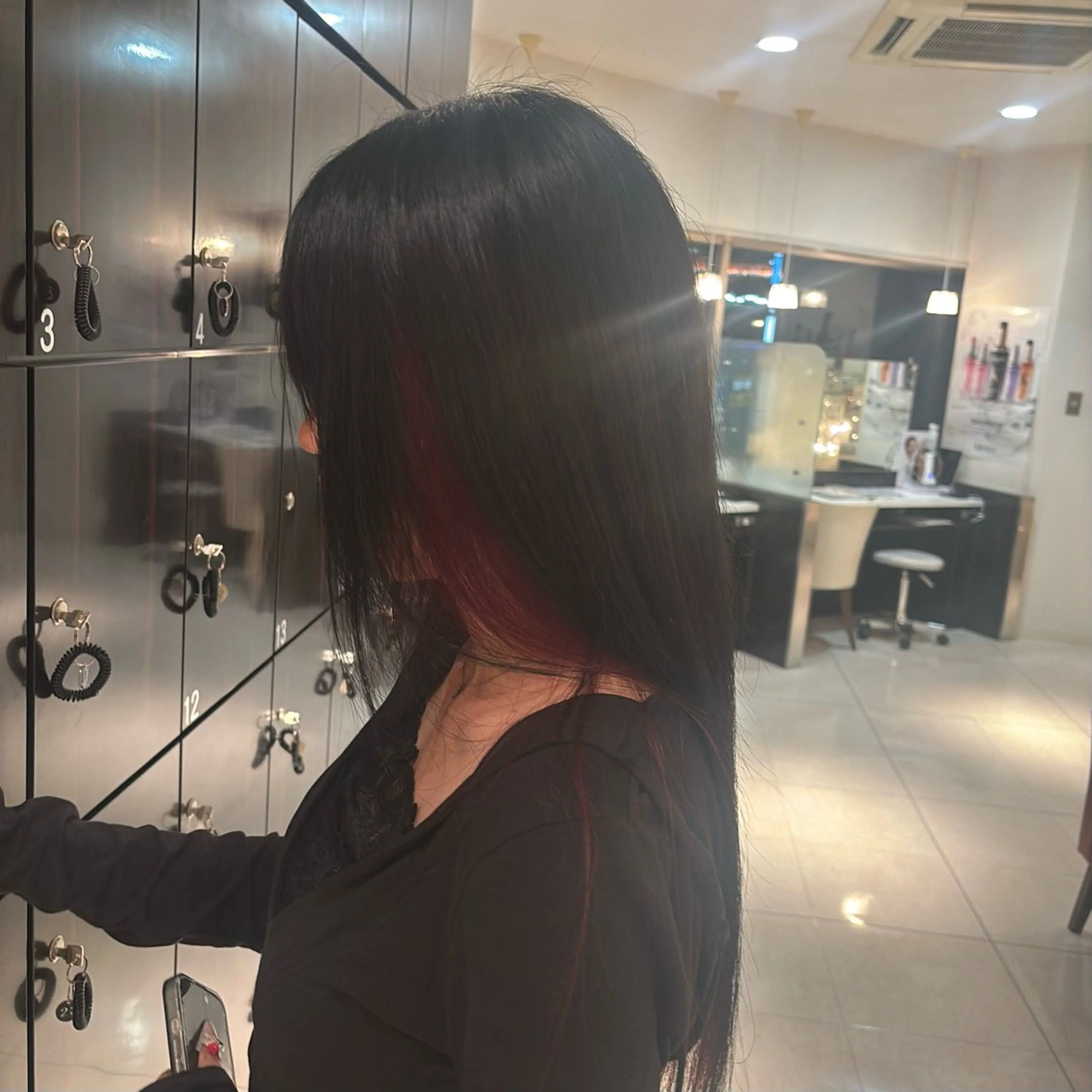 カラー レナークアリア 武田明花音のヘアスタイル