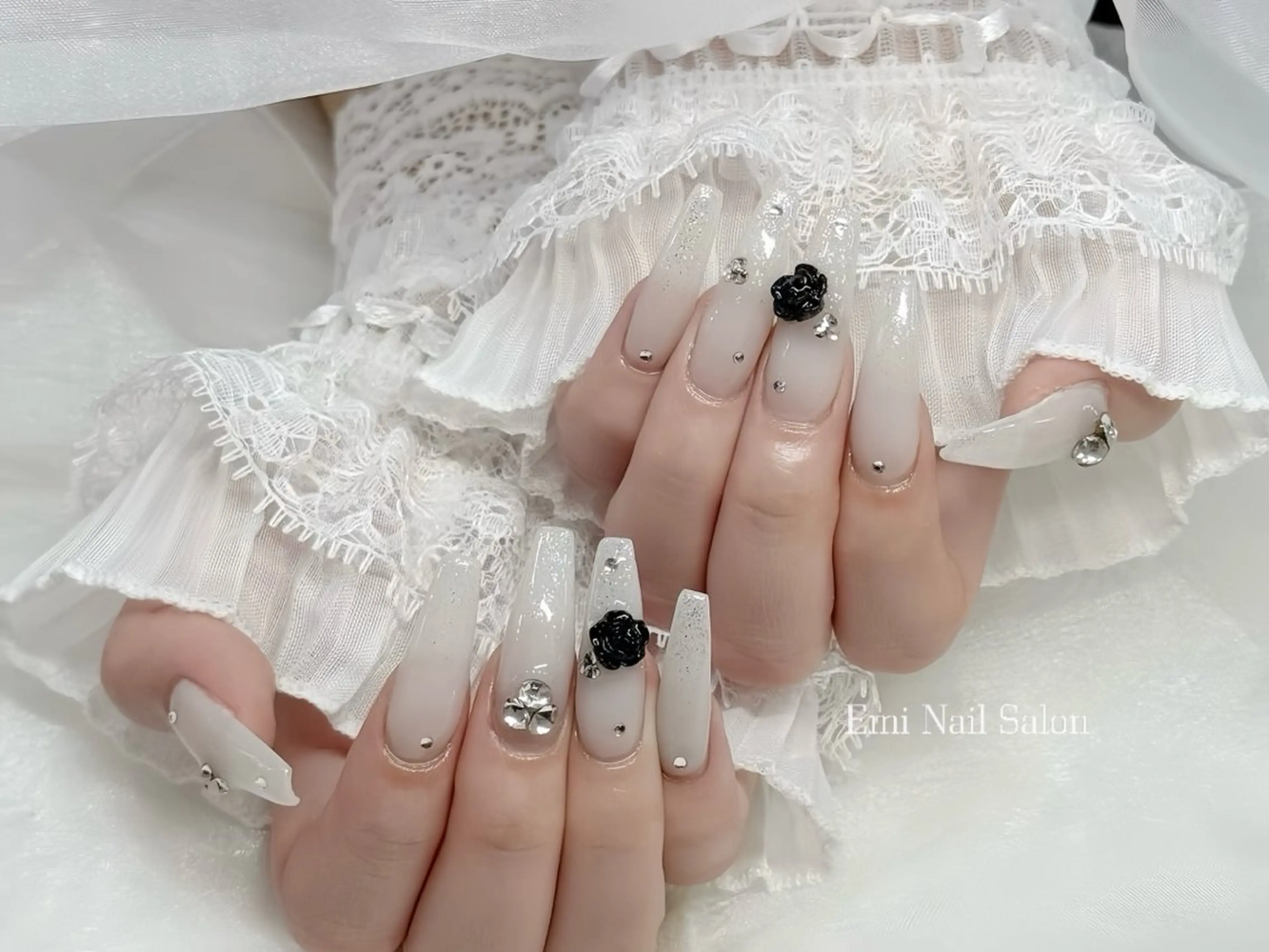 ネイル アートネイル ジェルネイル ネイルチップ Rin Nail 新大久保店のネイルデザイン