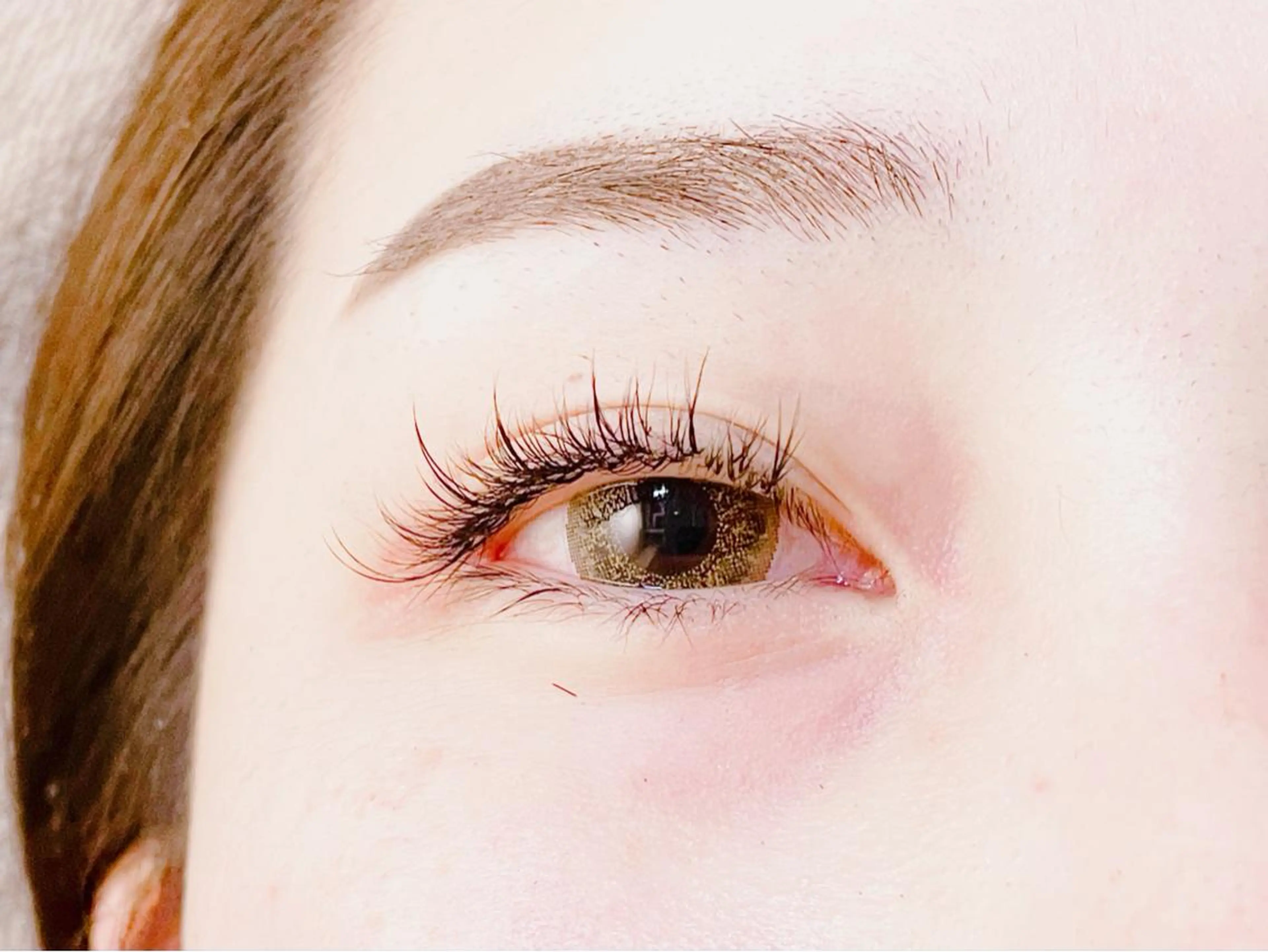 マツエク・マツパ popi 片岡のヘアスタイル