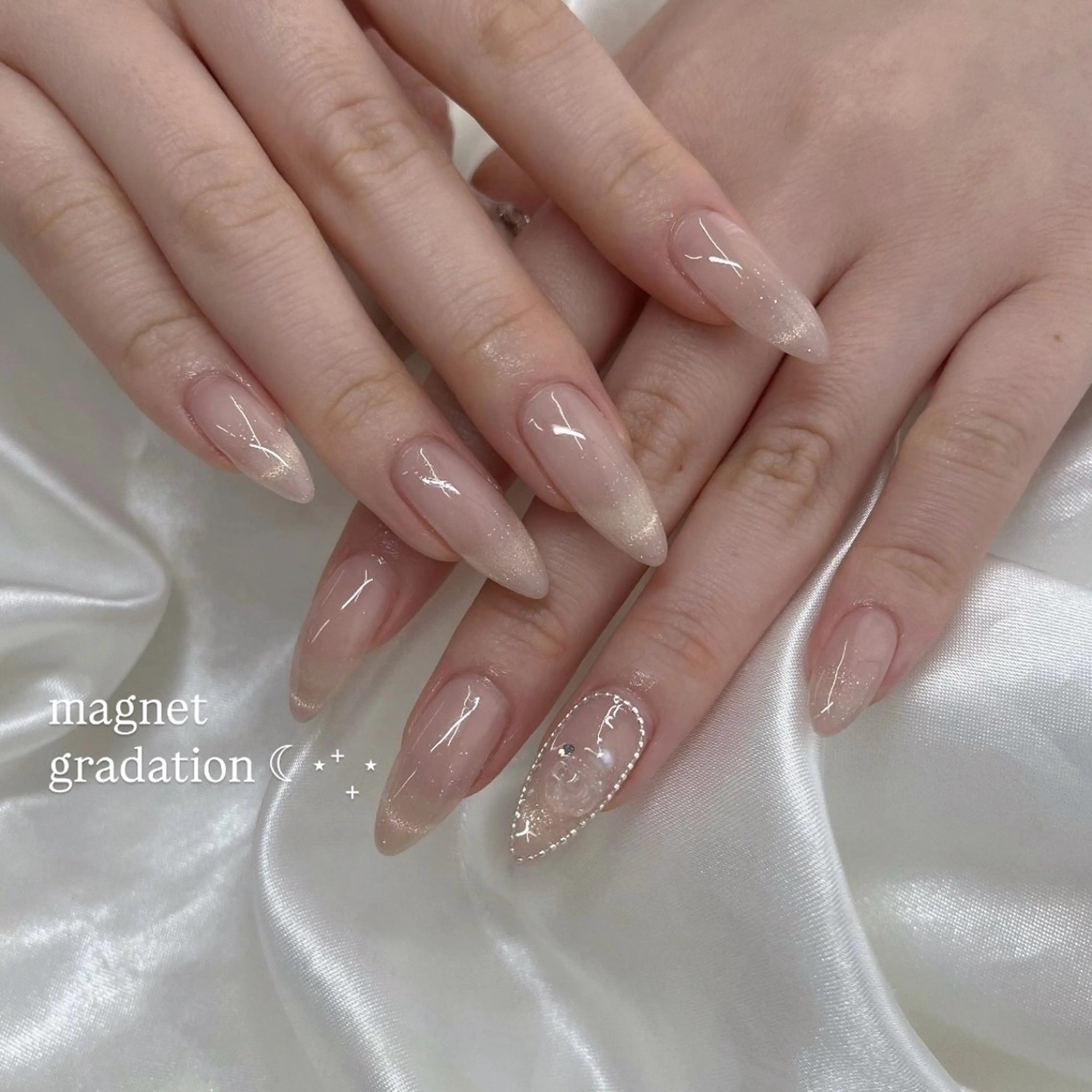 ネイル ハンドネイル 【LILY】 ainaのネイルデザイン