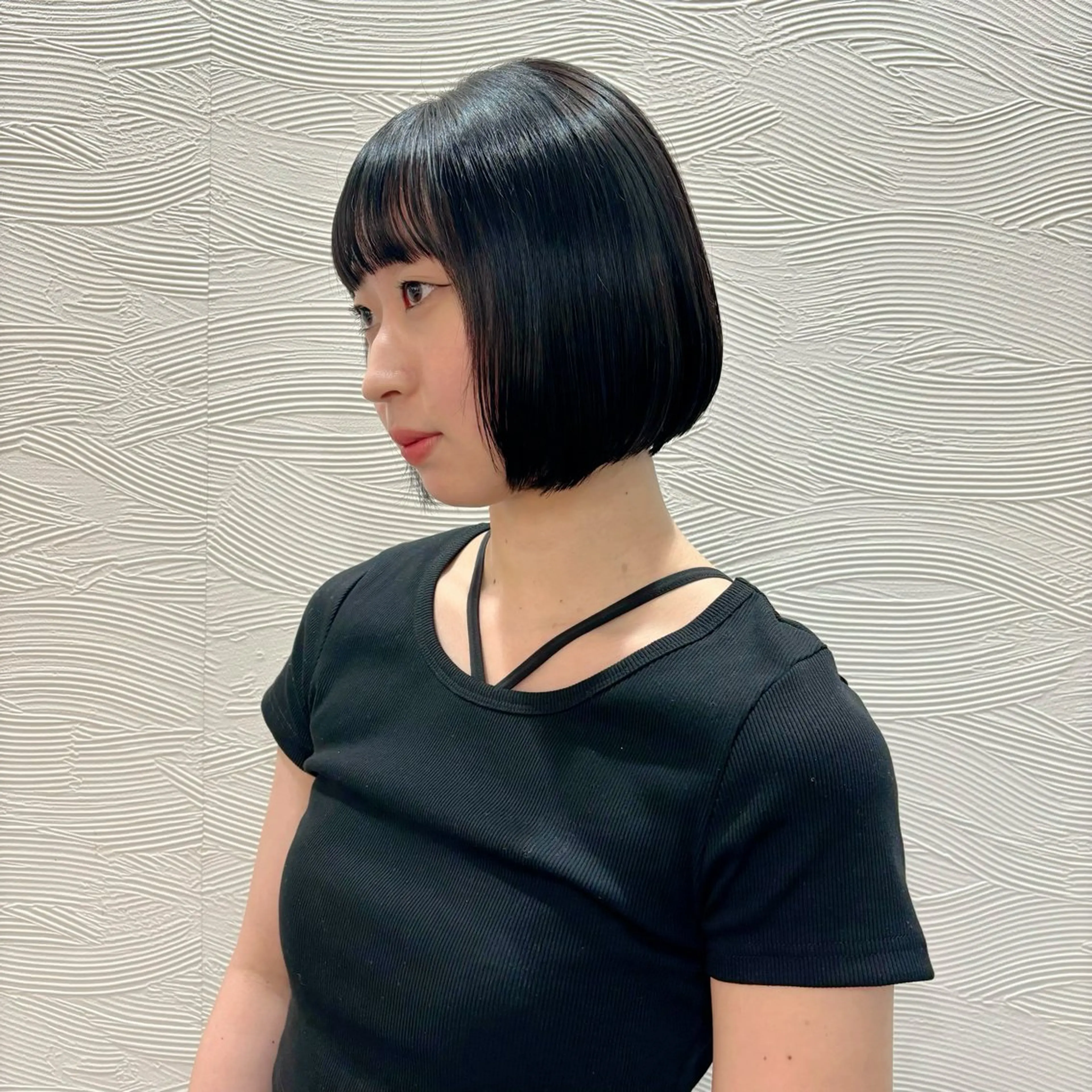 ショート カラー Lotti なぎのヘアスタイル