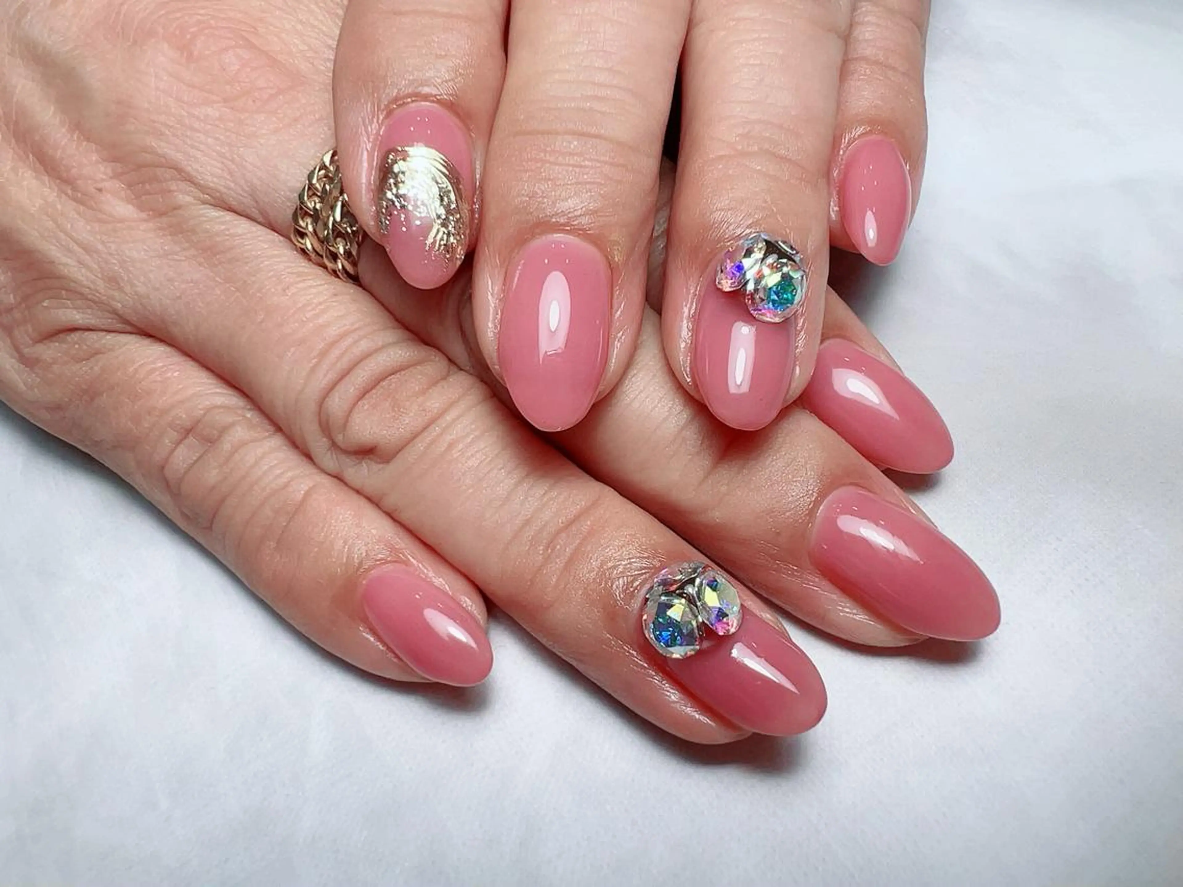 ネイル 𝐑𝐞𝐯𝐢𝐨 ___堺市西区のマツエク・マツパデザイン