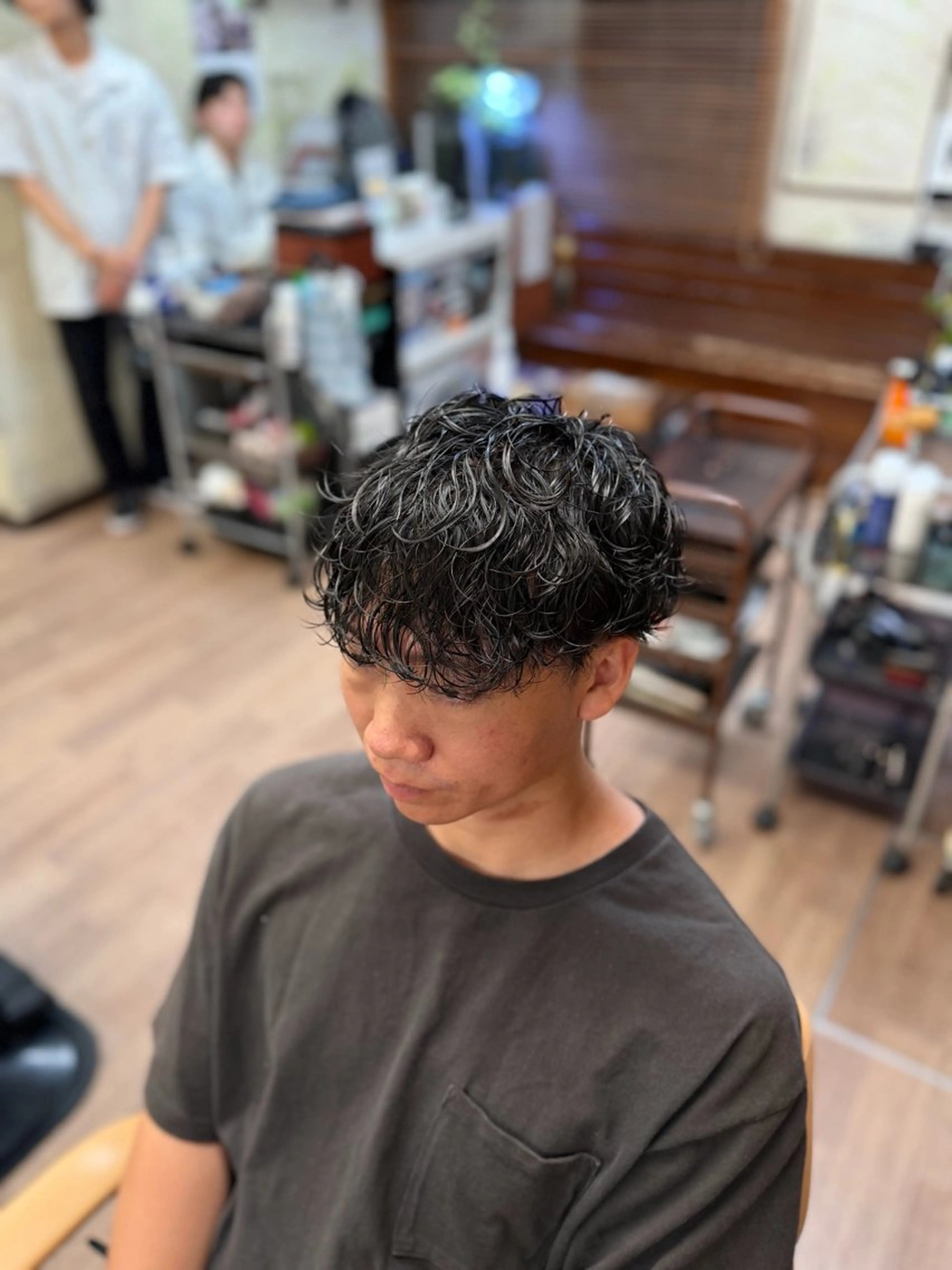 ミディアム パーマ ミディアムパーマ スパイラルパーマ パーマ/フェード/新 宿/アイパー/上田のヘアスタイル