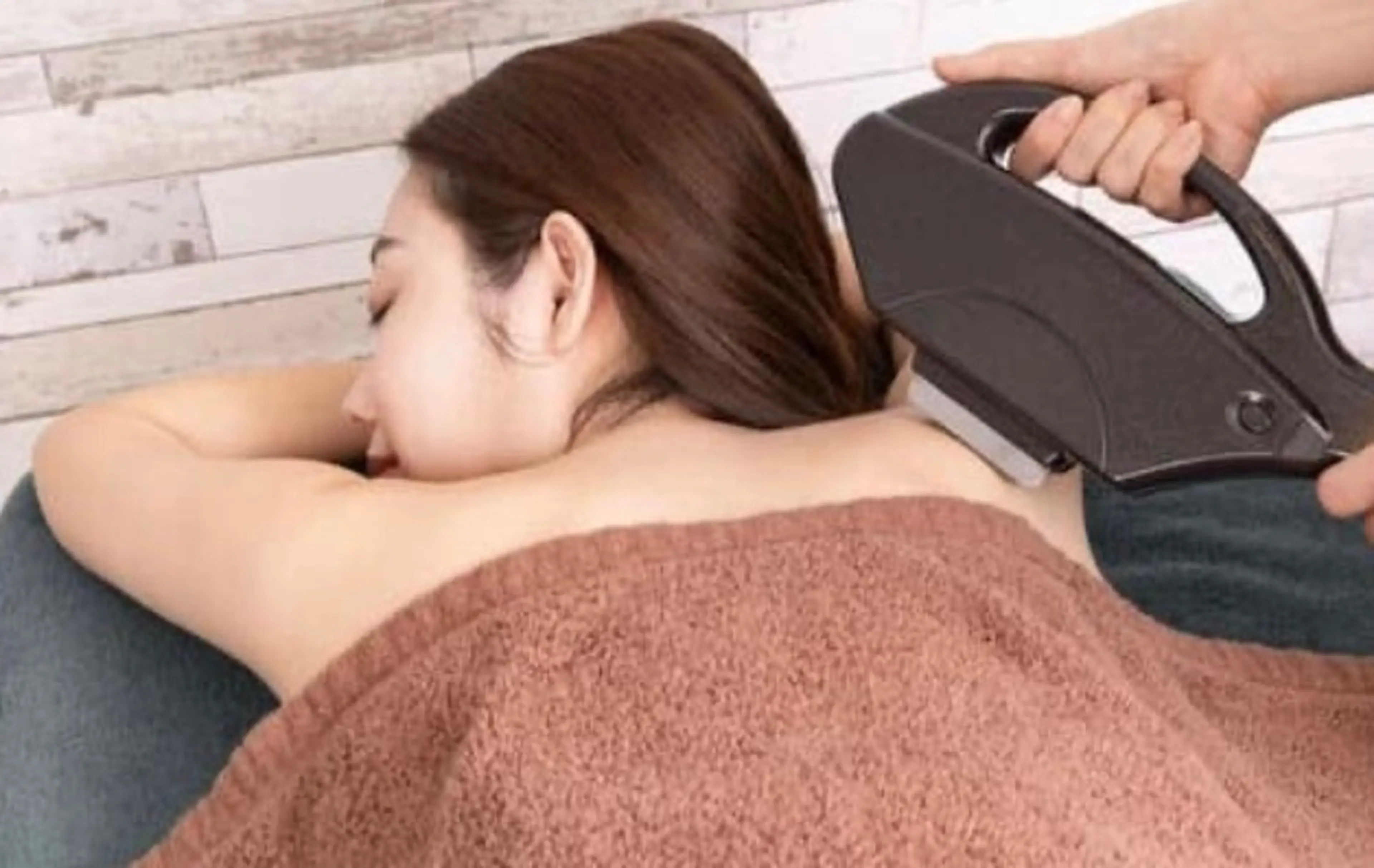 背中のニキビケア・毛穴・シミに!【高出力背中フォト¥7000】の写真