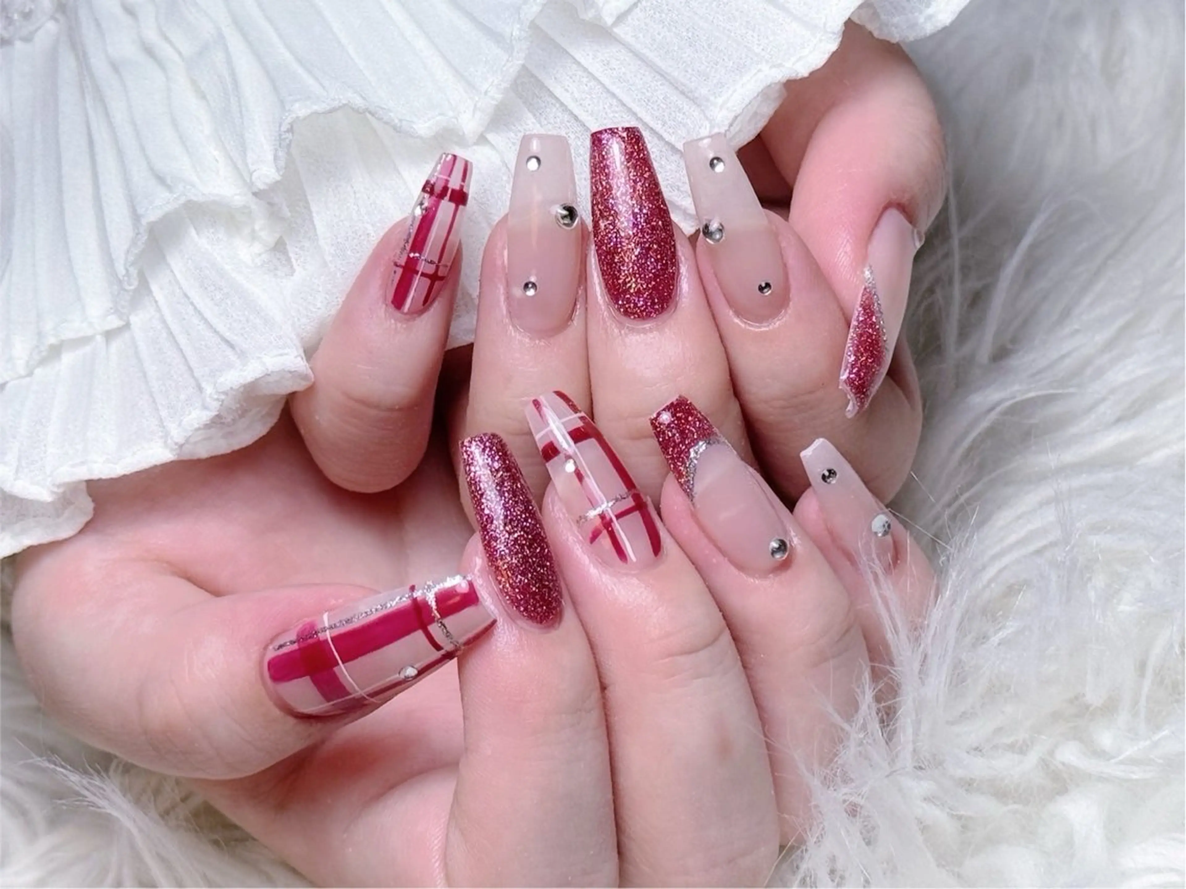 ネイル チークネイル 長さ出し フラワーネイル フレンチネイル ガーリー ハンドネイル ハンドケア NEW NAIL 池袋のネイルデザイン