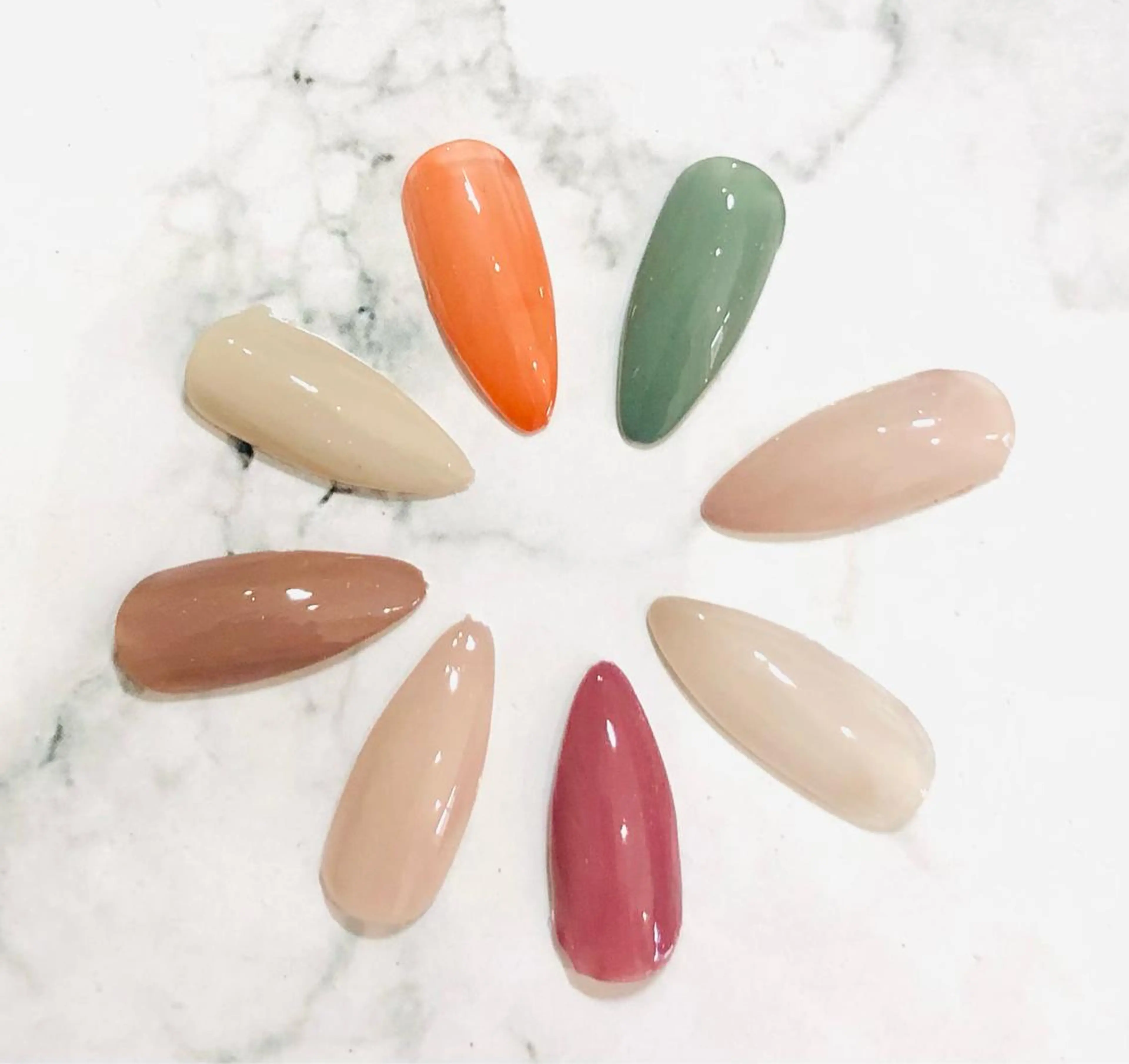 ネイル ジェルネイル ワンカラーネイル H3 hitoのネイルデザイン