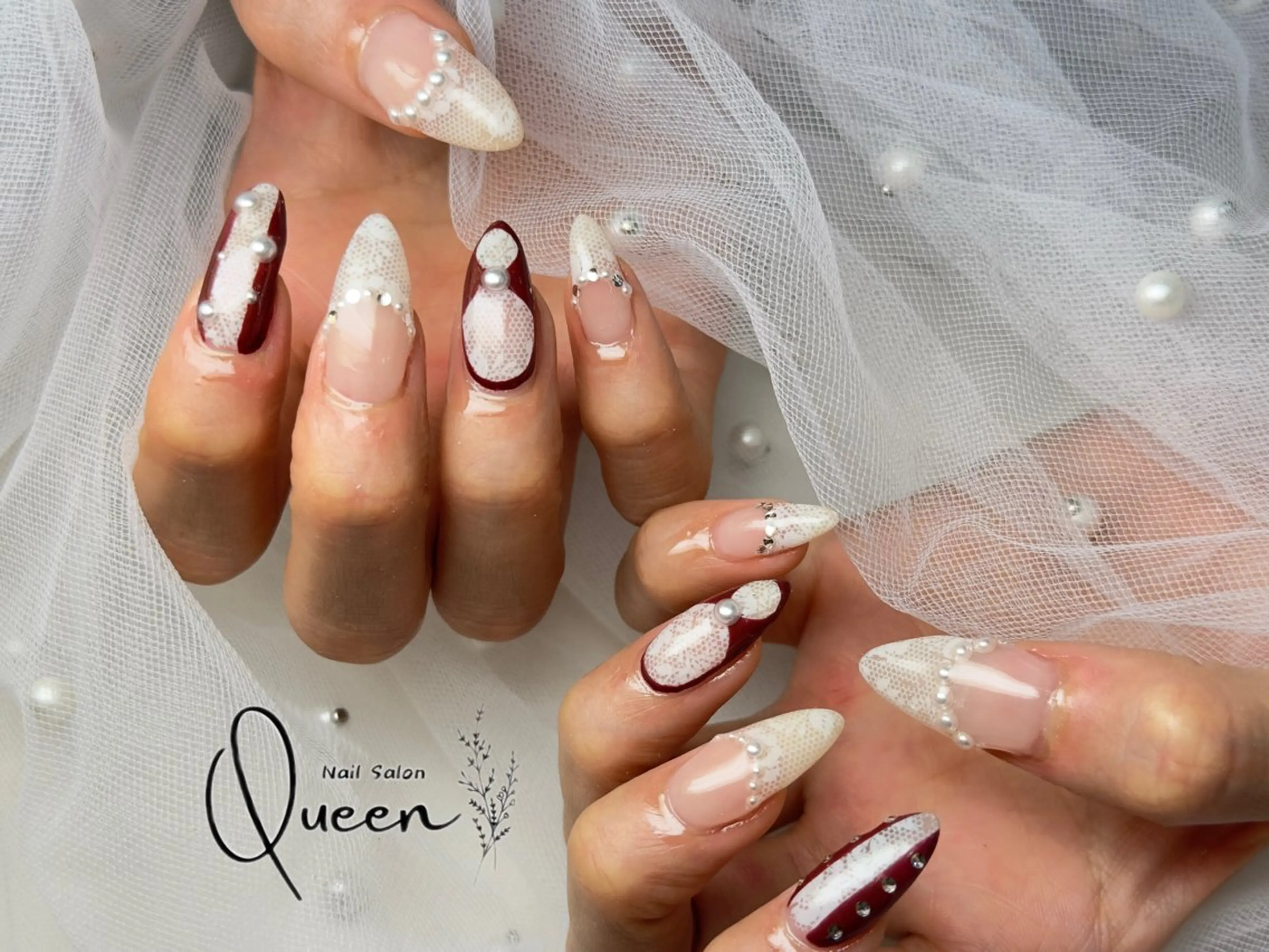 ネイル レース 持ち込み ハンドネイル Queennail 北堀江AYAのネイルデザイン