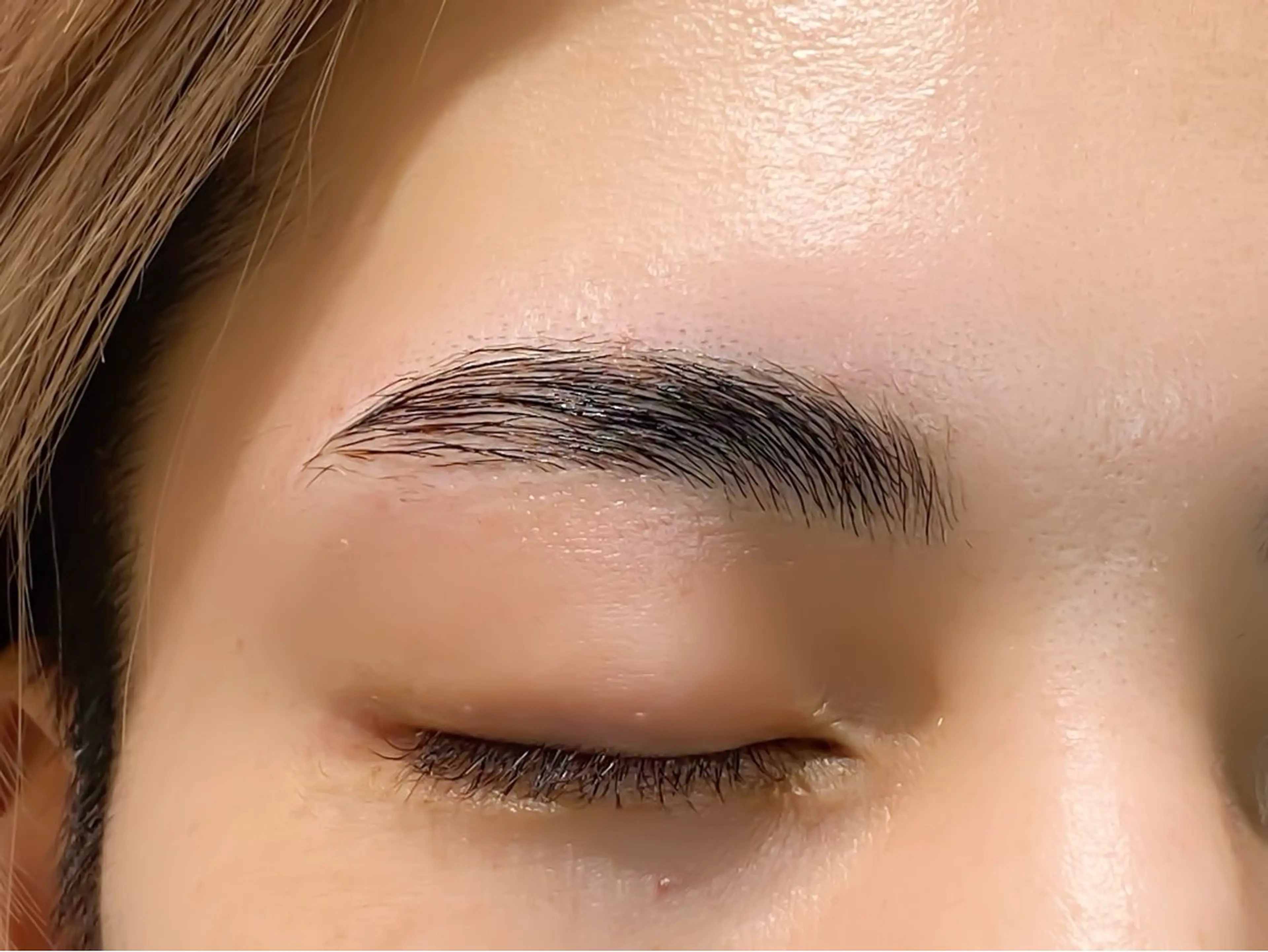 アイブロウwax¥4500(メンズ¥4600)の写真