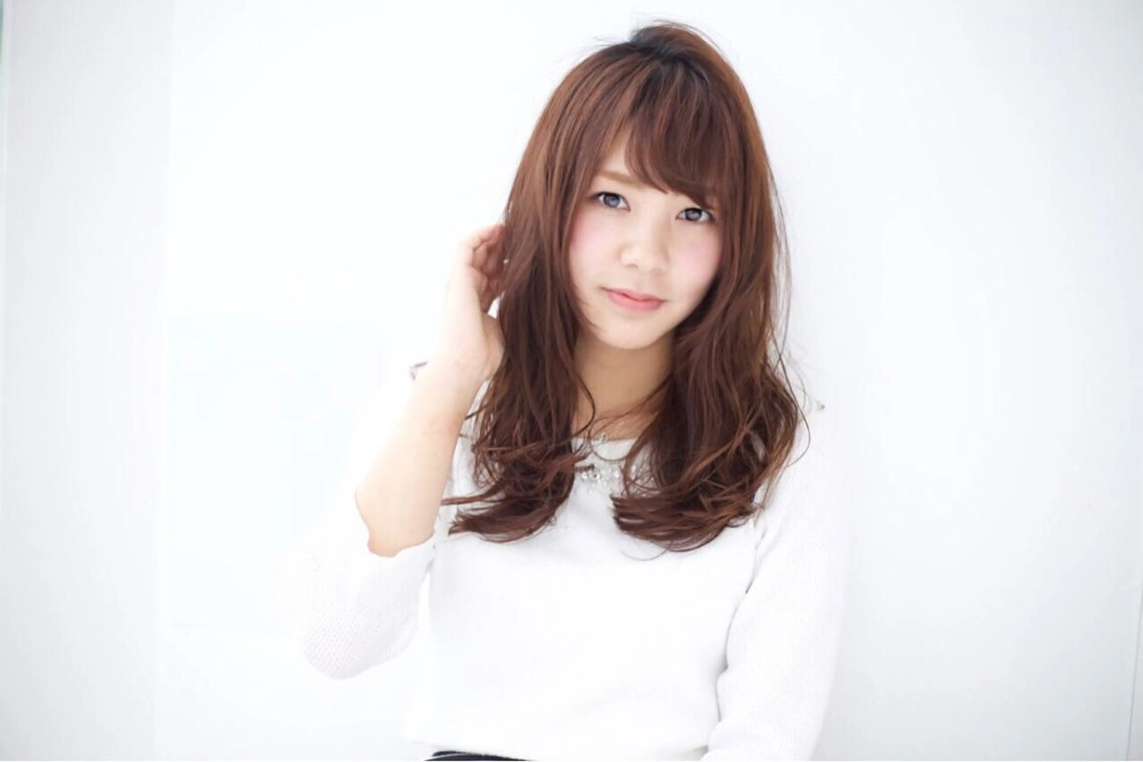 ミディアム セミロング Re:ta Hair 飯田淳平のヘアスタイル