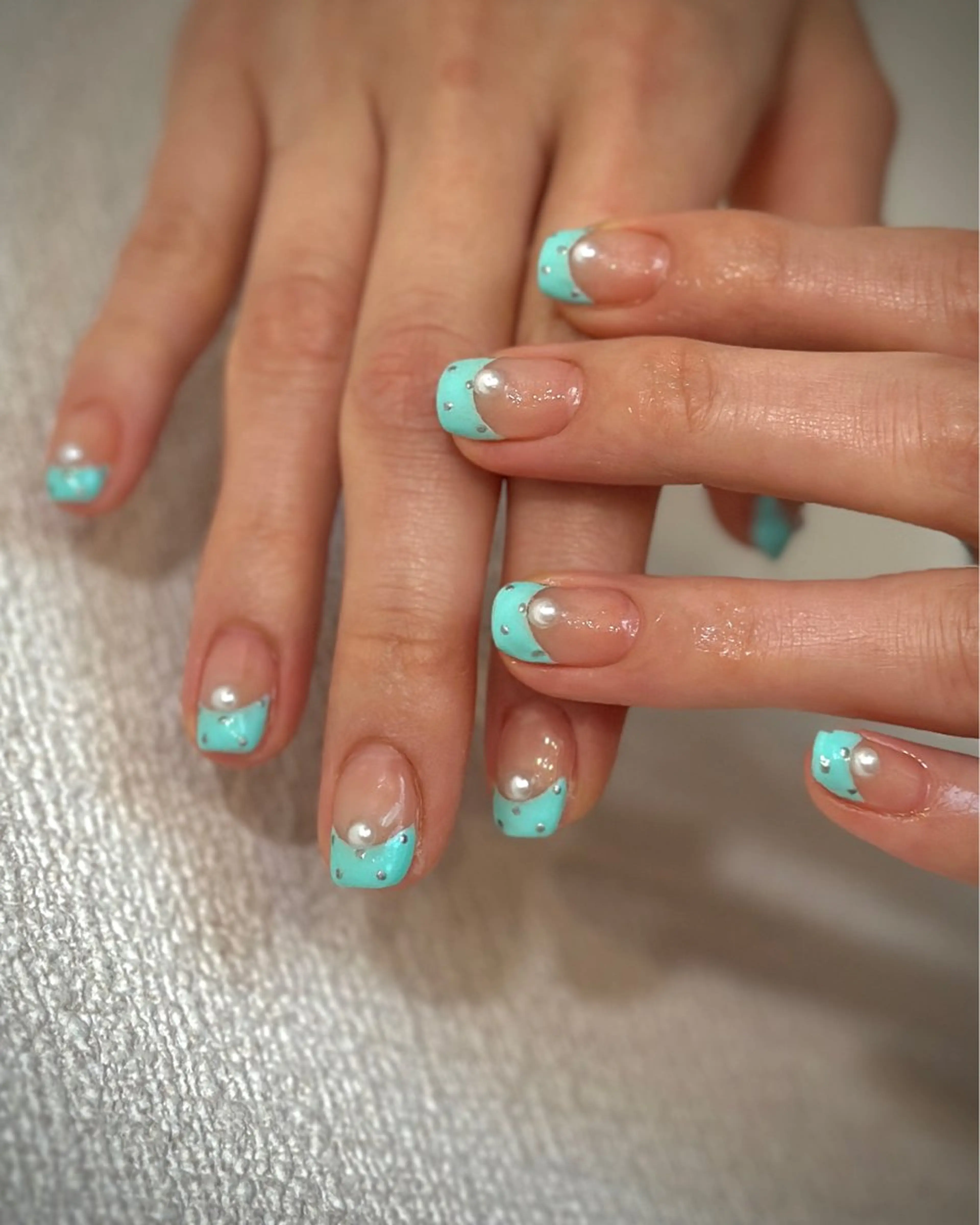 ネイル ドット フレンチネイル ハンドネイル private. nailsalonのネイルデザイン