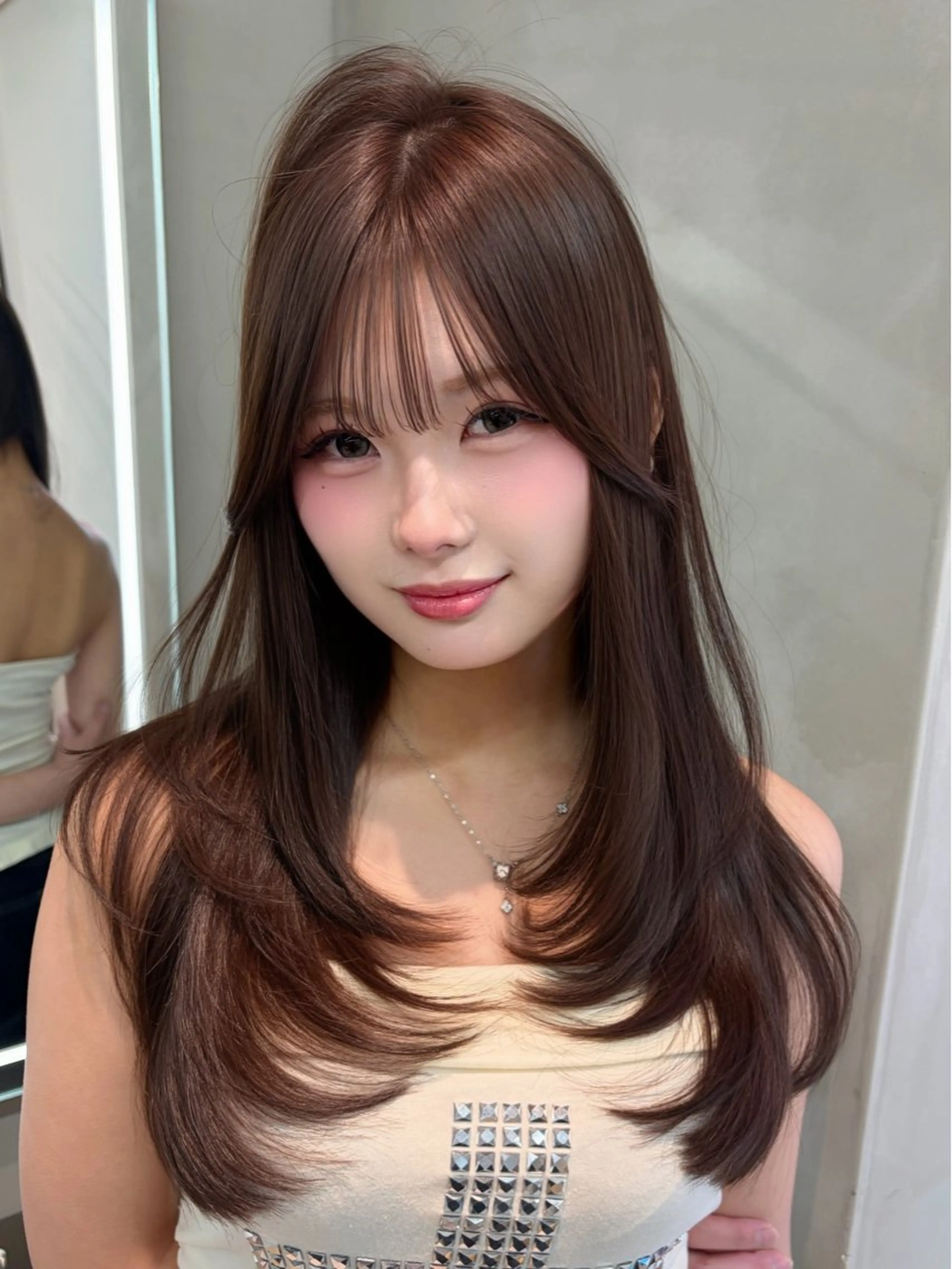 ミディアム カラー ヘアアレンジ ベージュカラー ブリーチ 透明感カラー ブリーチなしカラー 髪質改善 【博多髪質改善】 吉村 清志のヘアスタイル