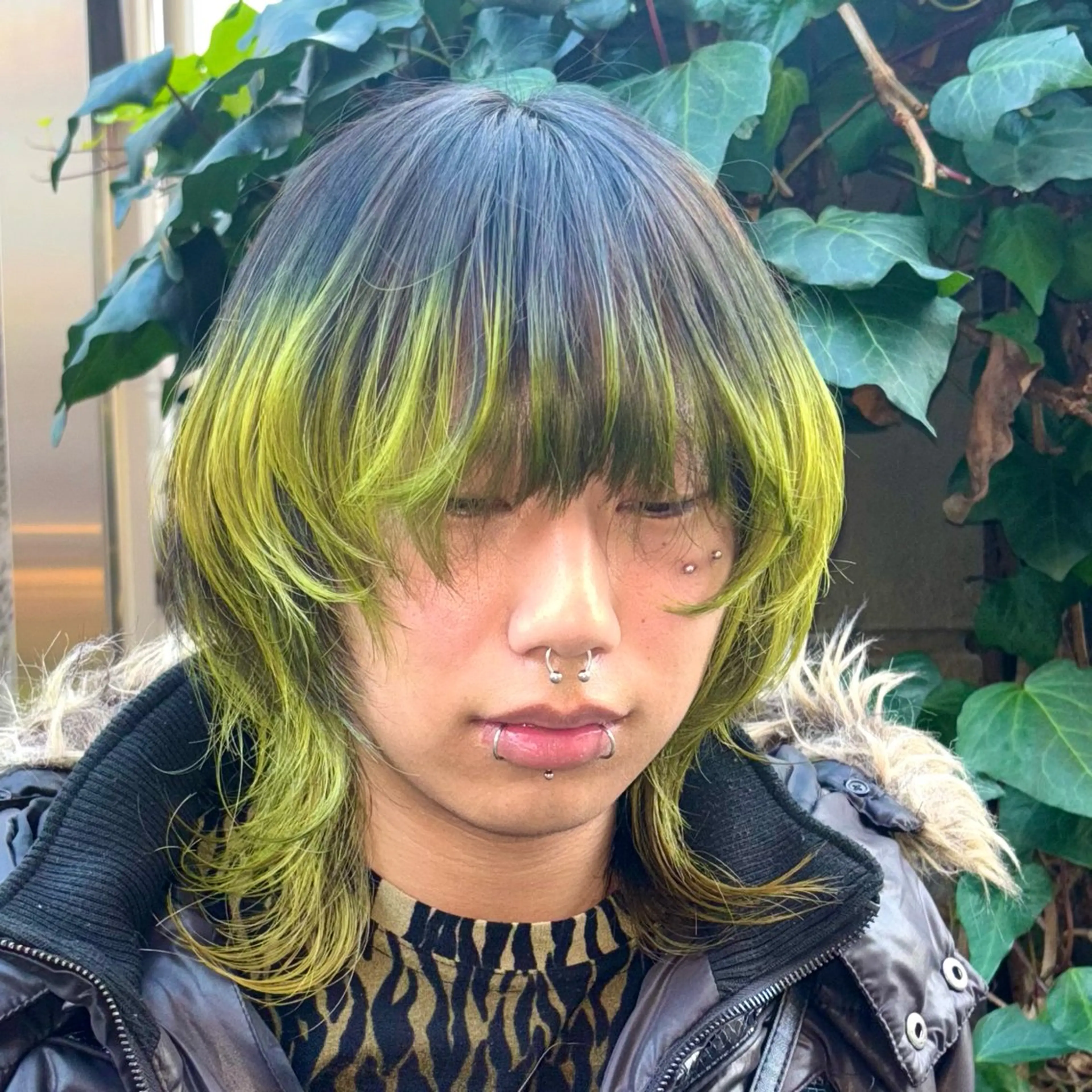 ミディアム カラー ヘアカラー トリートメント 🍎ツヤ透明感 ハイトーン🍎リオのヘアスタイル