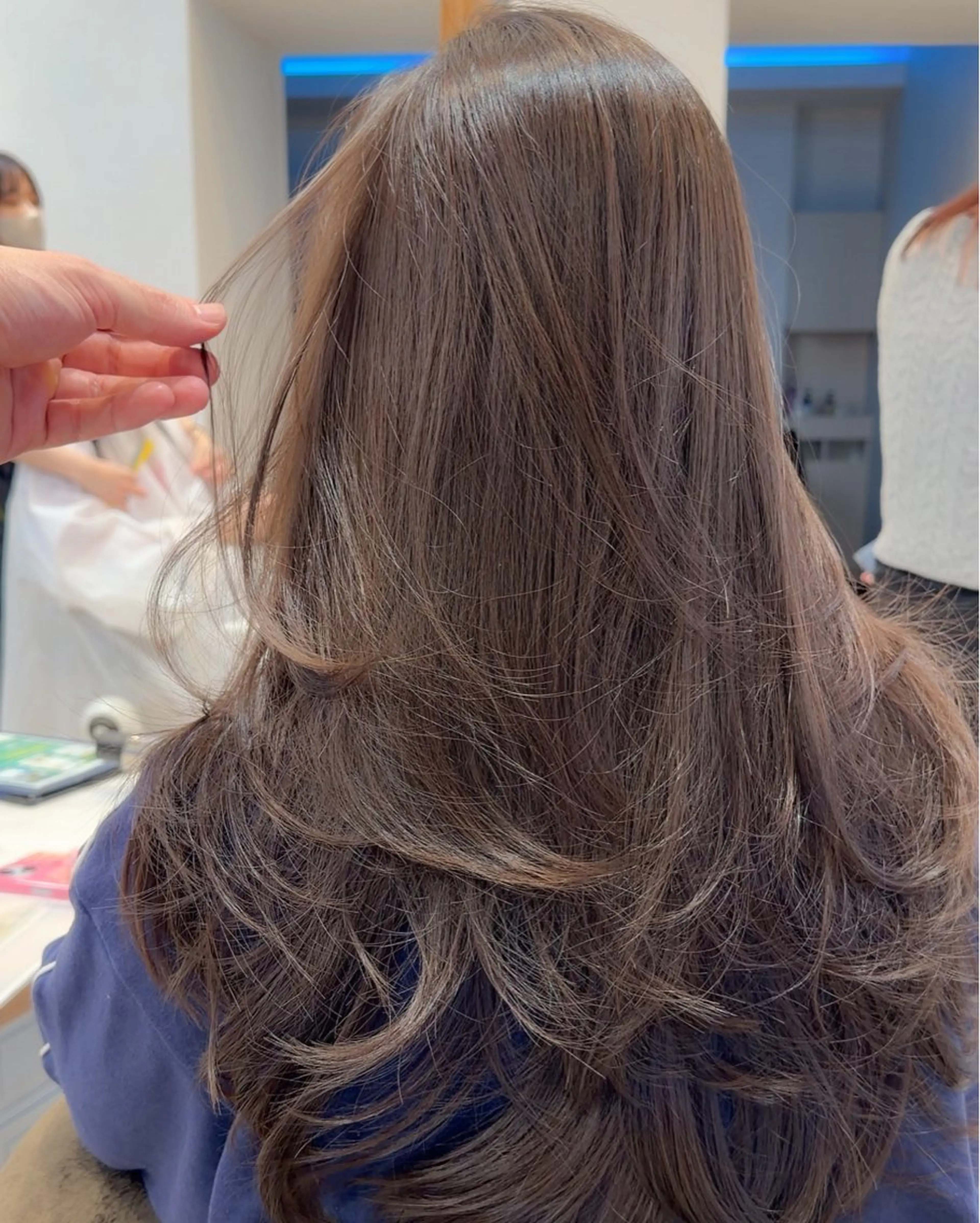 セミロング カラー ブリーチ 透明感カラー ブリーチなしカラー 髪質改善 レイヤーカット カット ヘアカラー トリートメント ミタニ/髪質改善 /レイヤーカットのヘアスタイル