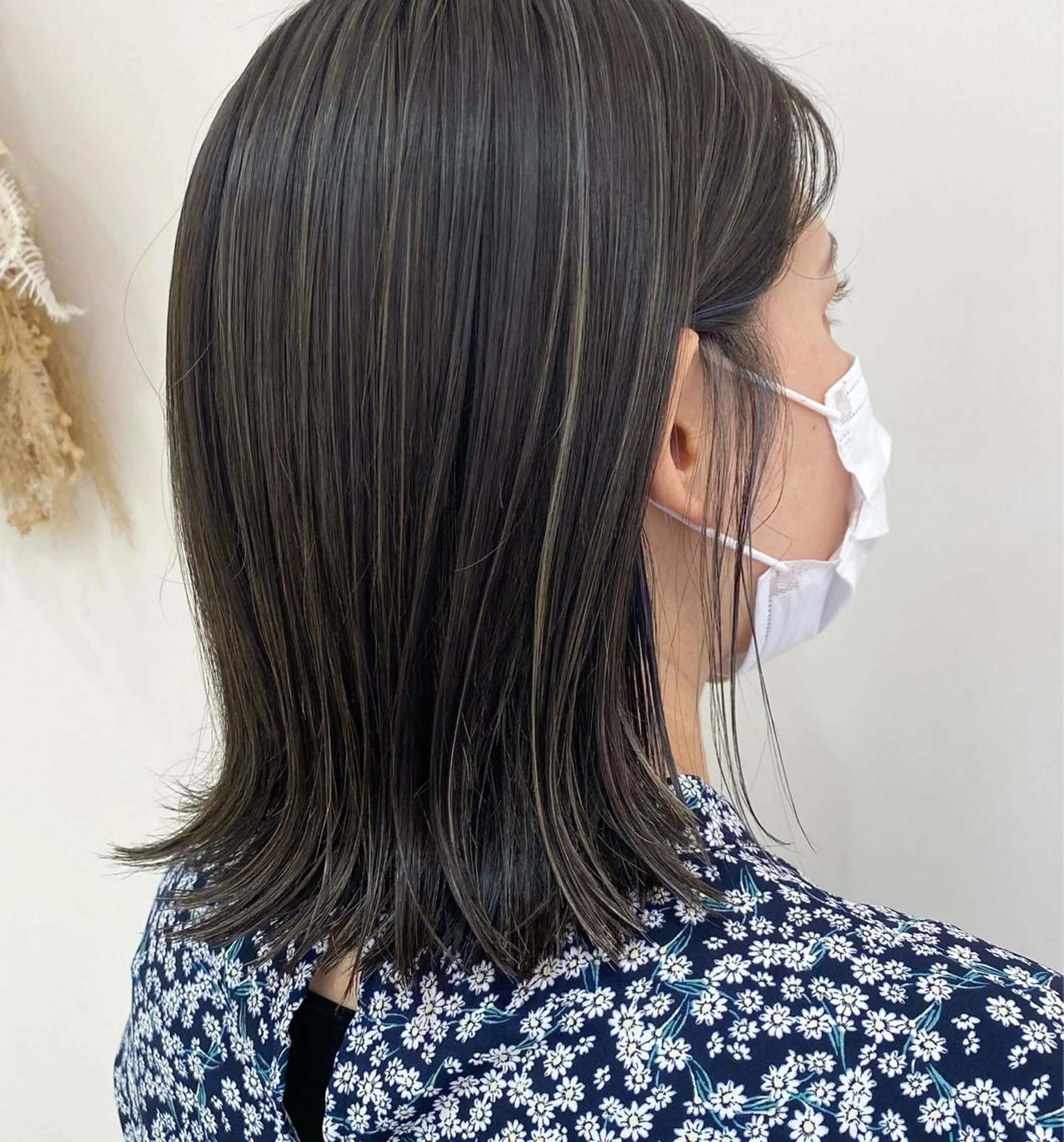 ミディアム ハイライト カット ヘアカラー トリートメント レイヤーカット/ ハイライト　千咲季のヘアスタイル