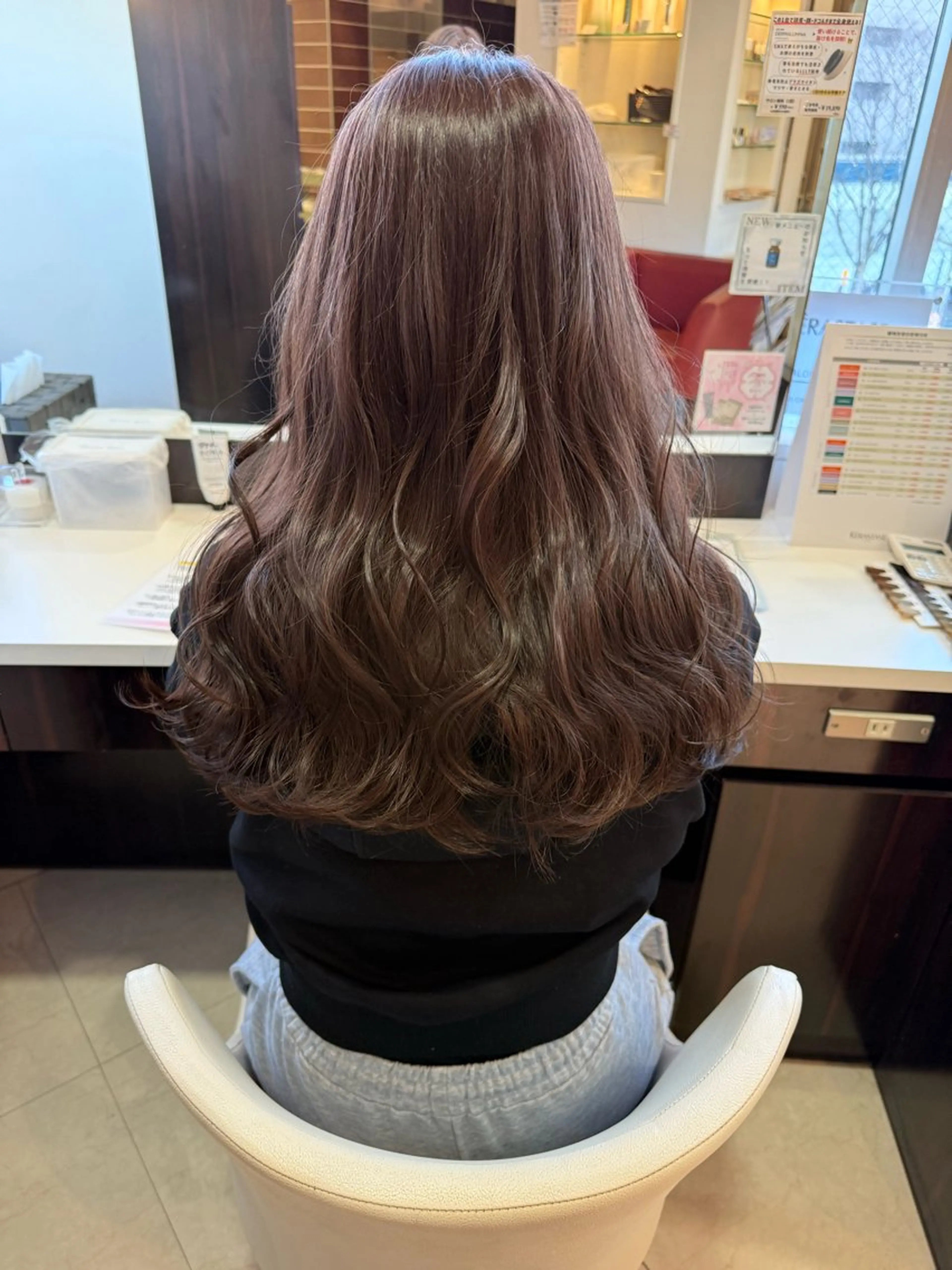 ロング カット ヘアカラー トリートメント レナークアリア 梅津美憂のヘアスタイル