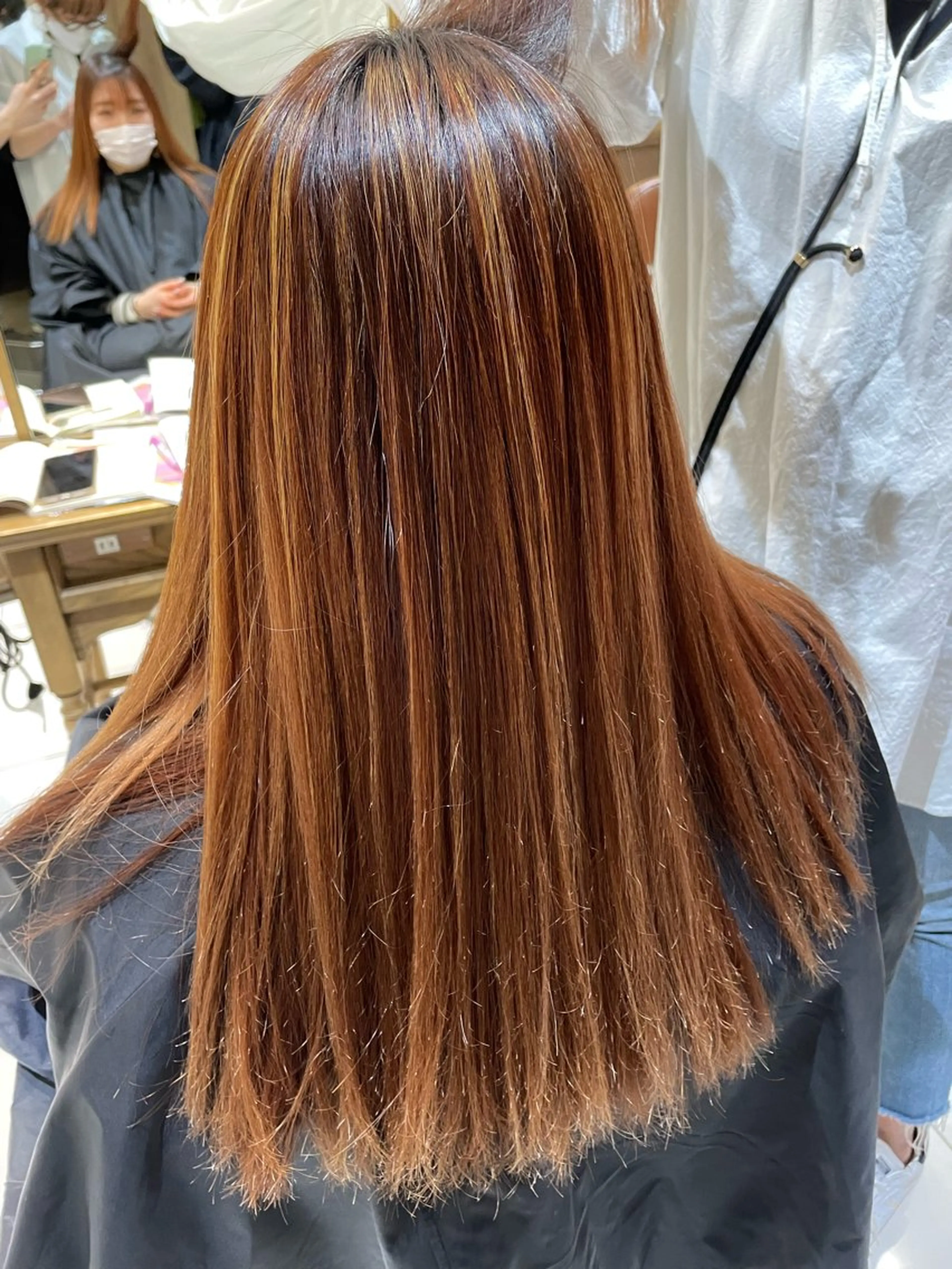 パーマ 縮毛矯正 ブロンド、ベージュ✨ ボブカット🫧のヘアスタイル