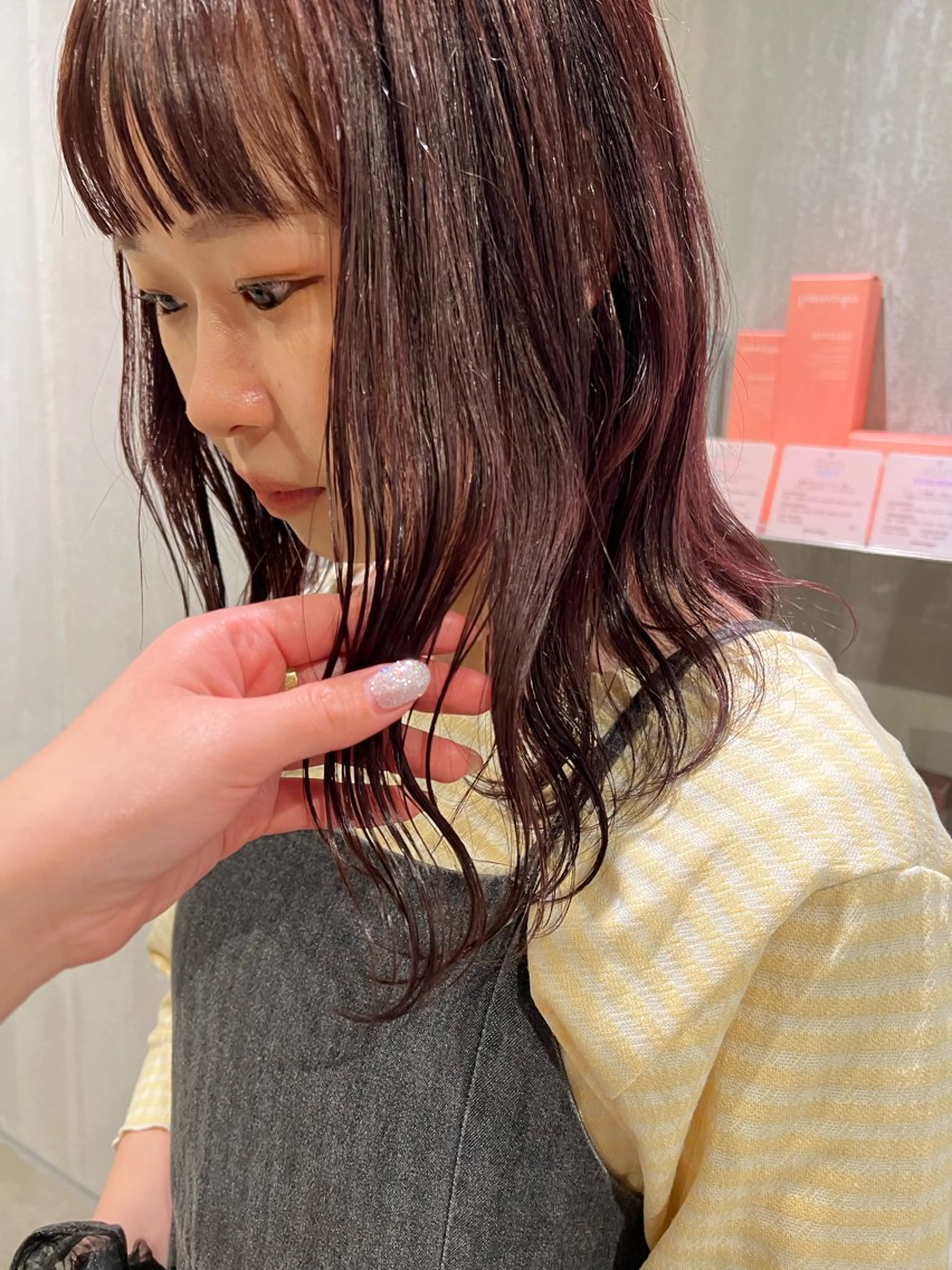 カラー 杉岡 ちさのヘアスタイル