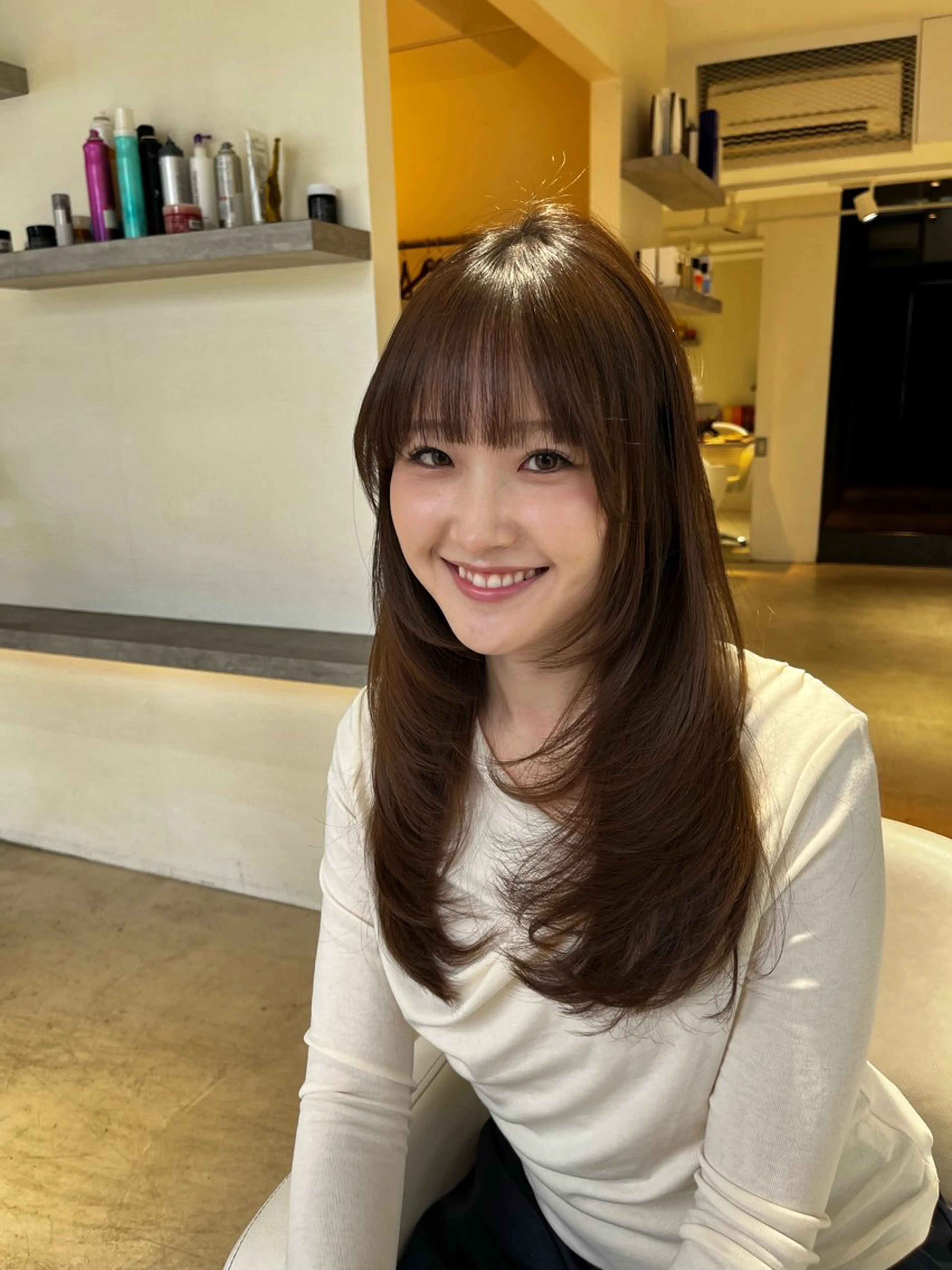 セミロング トリートメント カット ヘアカラー トリートメント ♥️透明感×抜け感 ベージュ/佑珠♥️のヘアスタイル