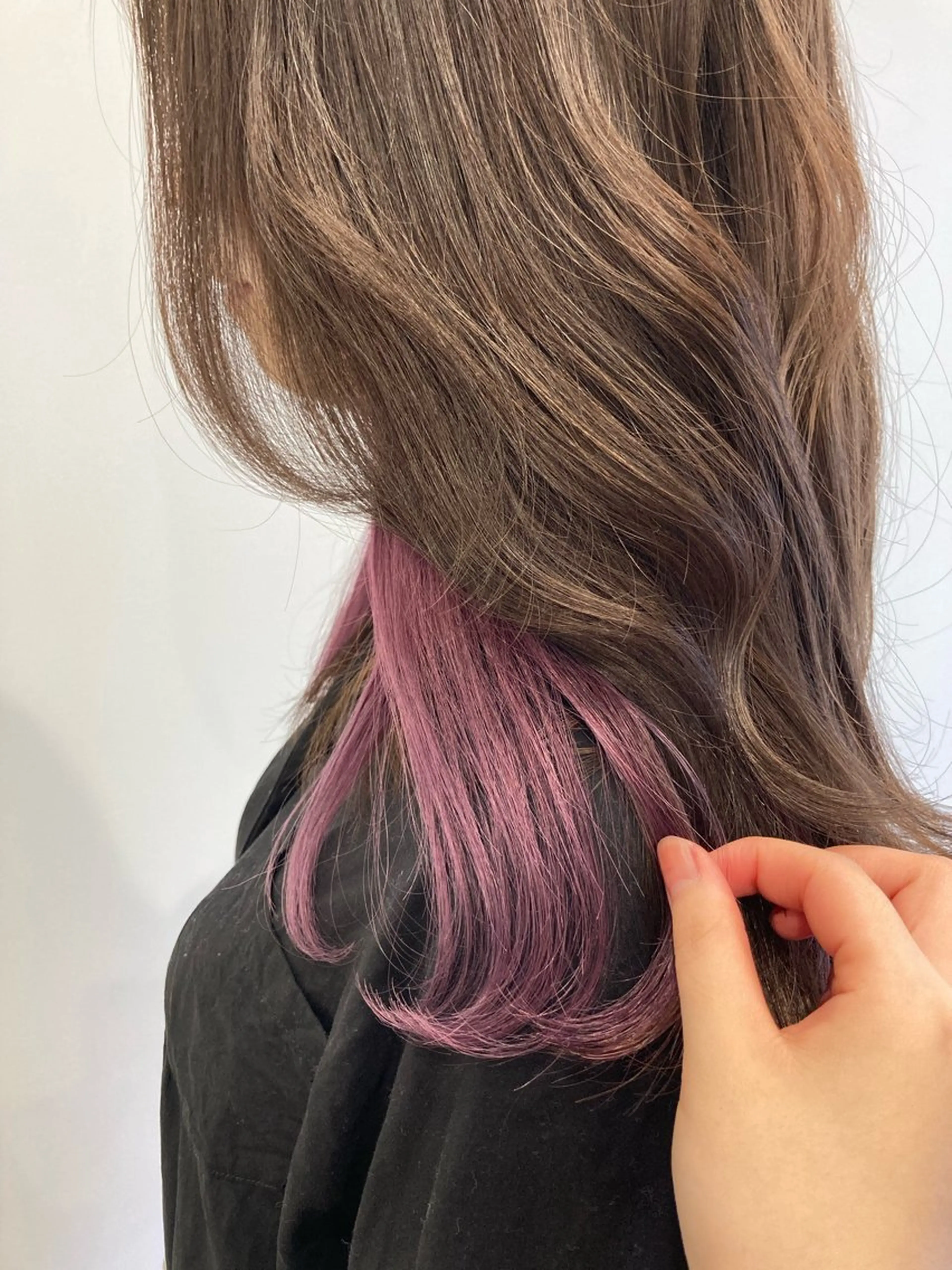 ロング 村上 美波のヘアスタイル