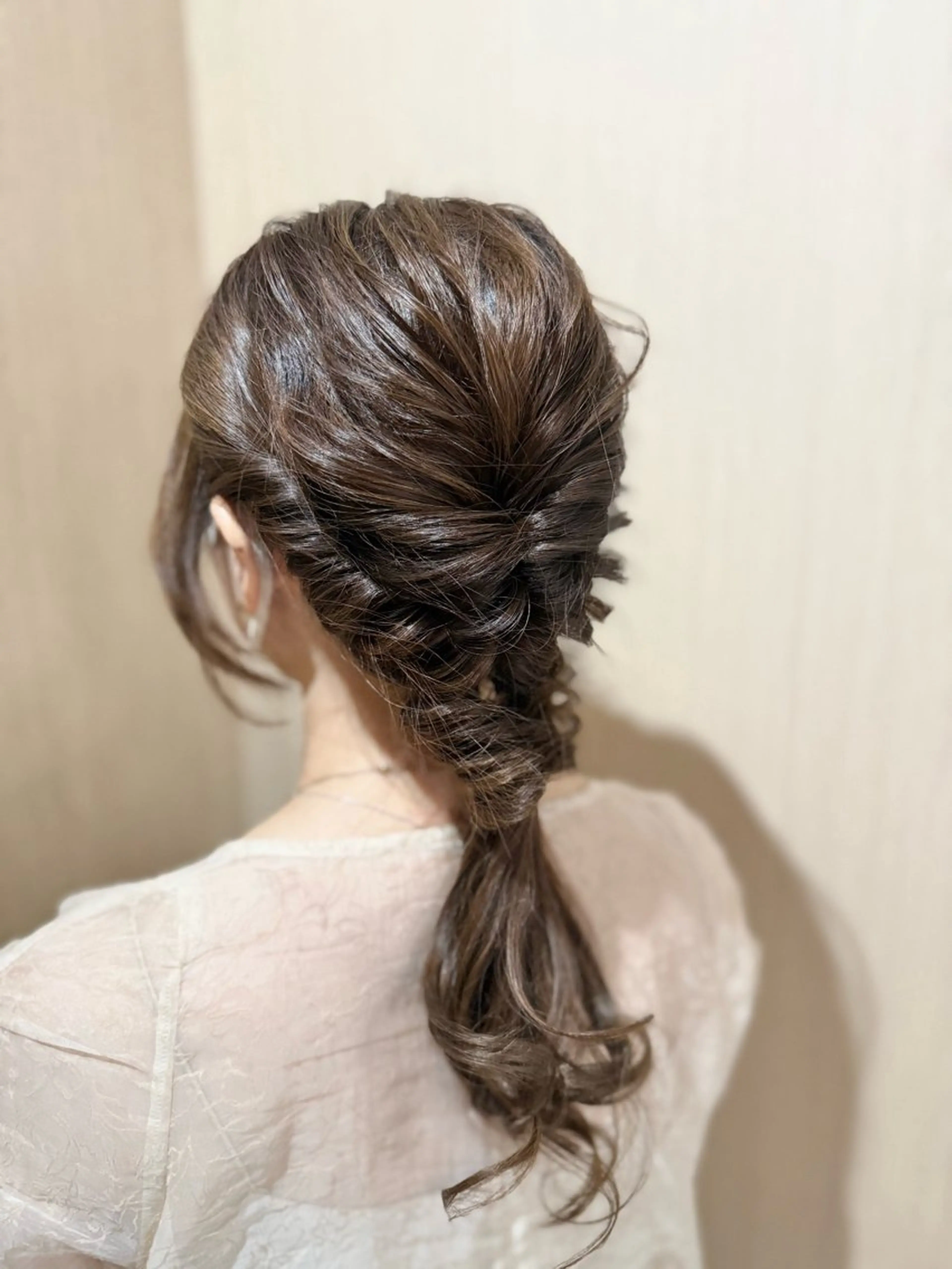 セミロング カラー ヘアアレンジ ヘアセット 吉岡 三四朗のヘアスタイル