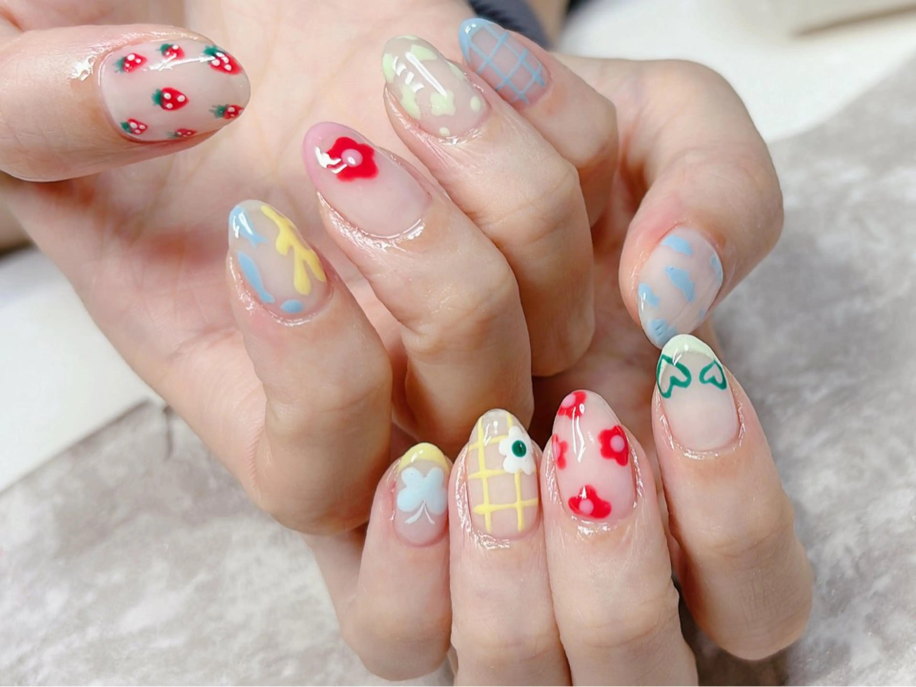 ネイル ハンドネイル ハンドケア Nail •Head スパFortunaのネイルデザイン