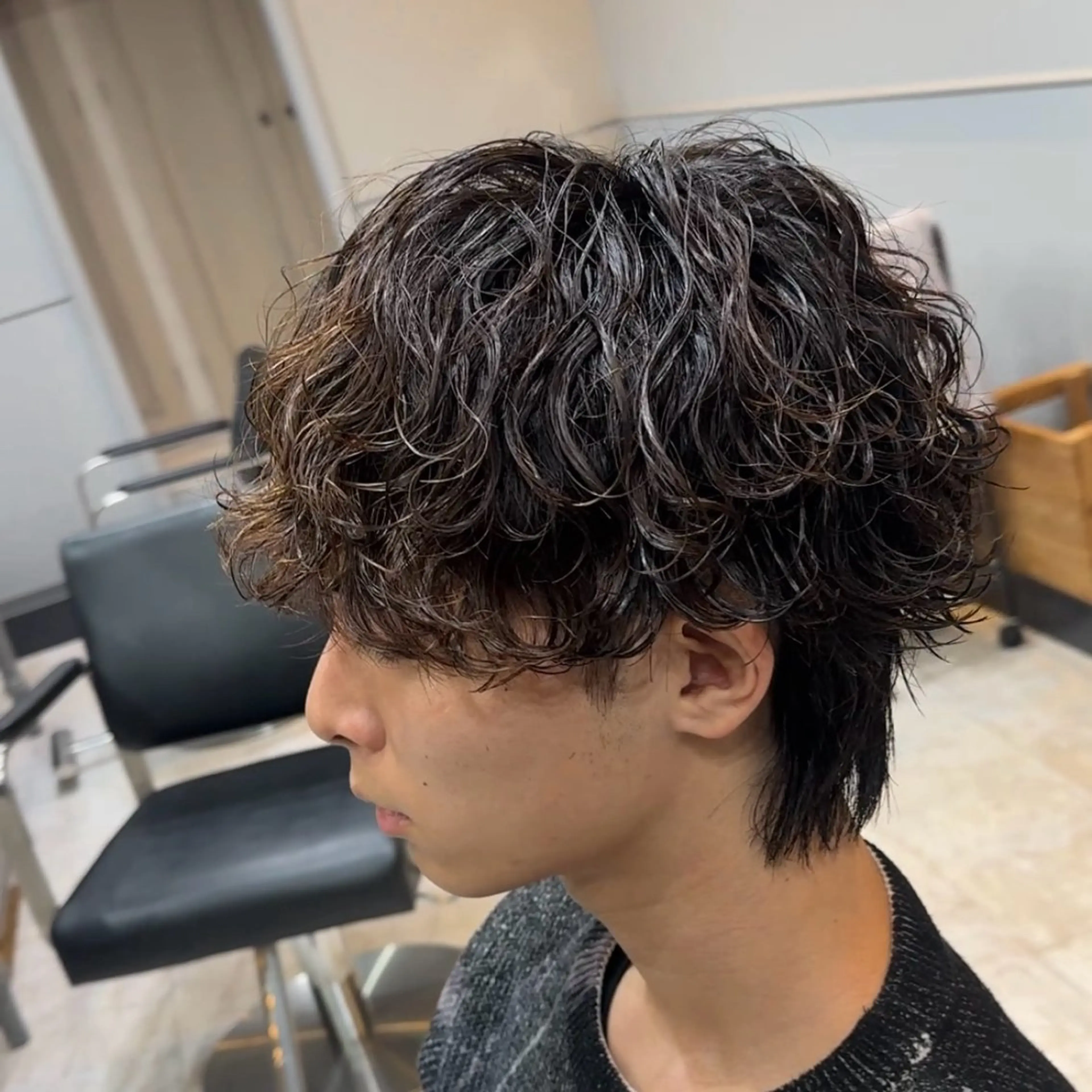 パーマ メンズ 波巻きパーマ カット パーマ Miyabi.💋 ABEYLEVRAIのヘアスタイル