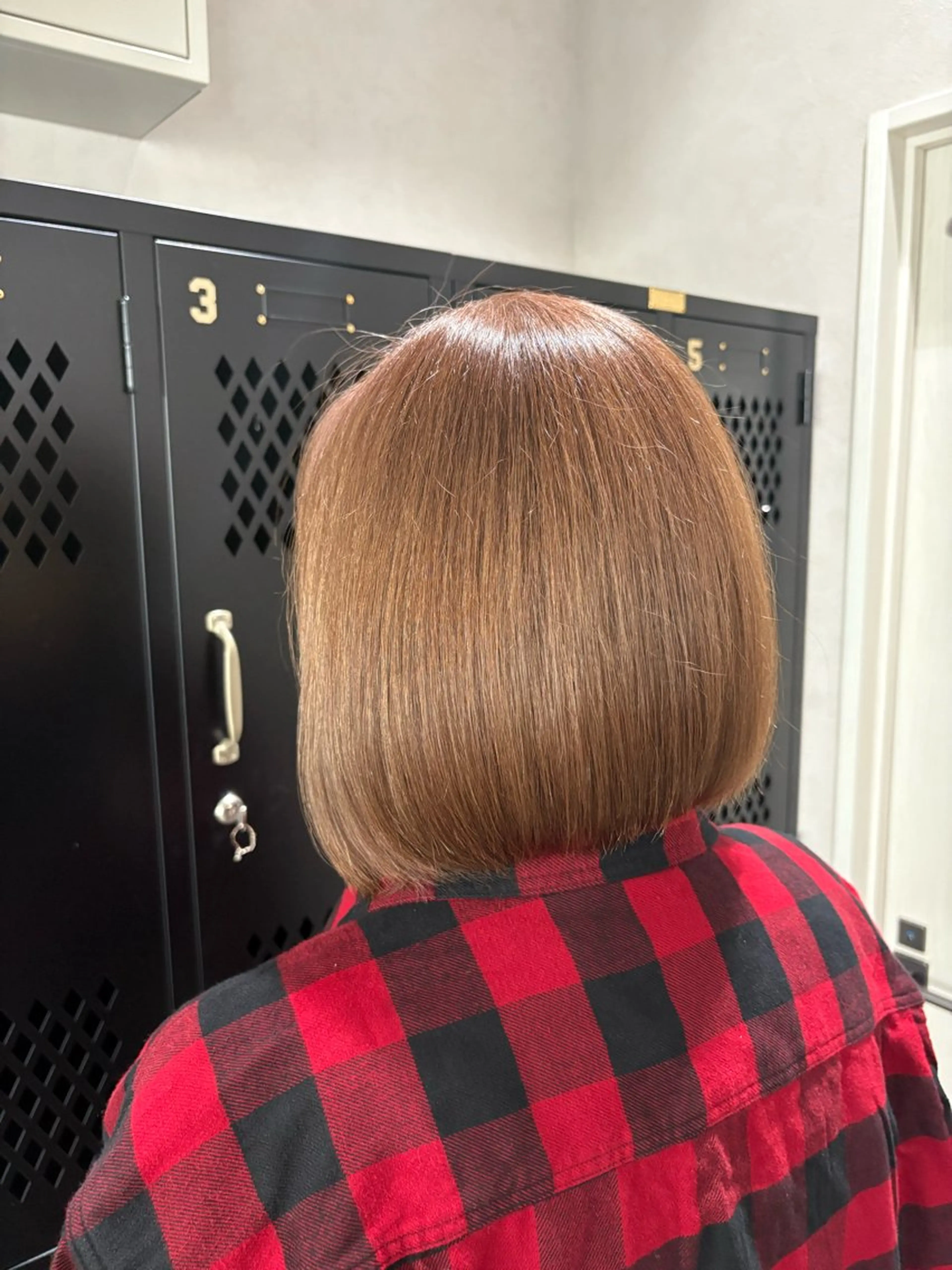 ミディアム カラー ハイトーンカラー ボブ カット ヘアカラー トリートメント ショート/ボブ/ 透明感カラー🌿神永のヘアスタイル